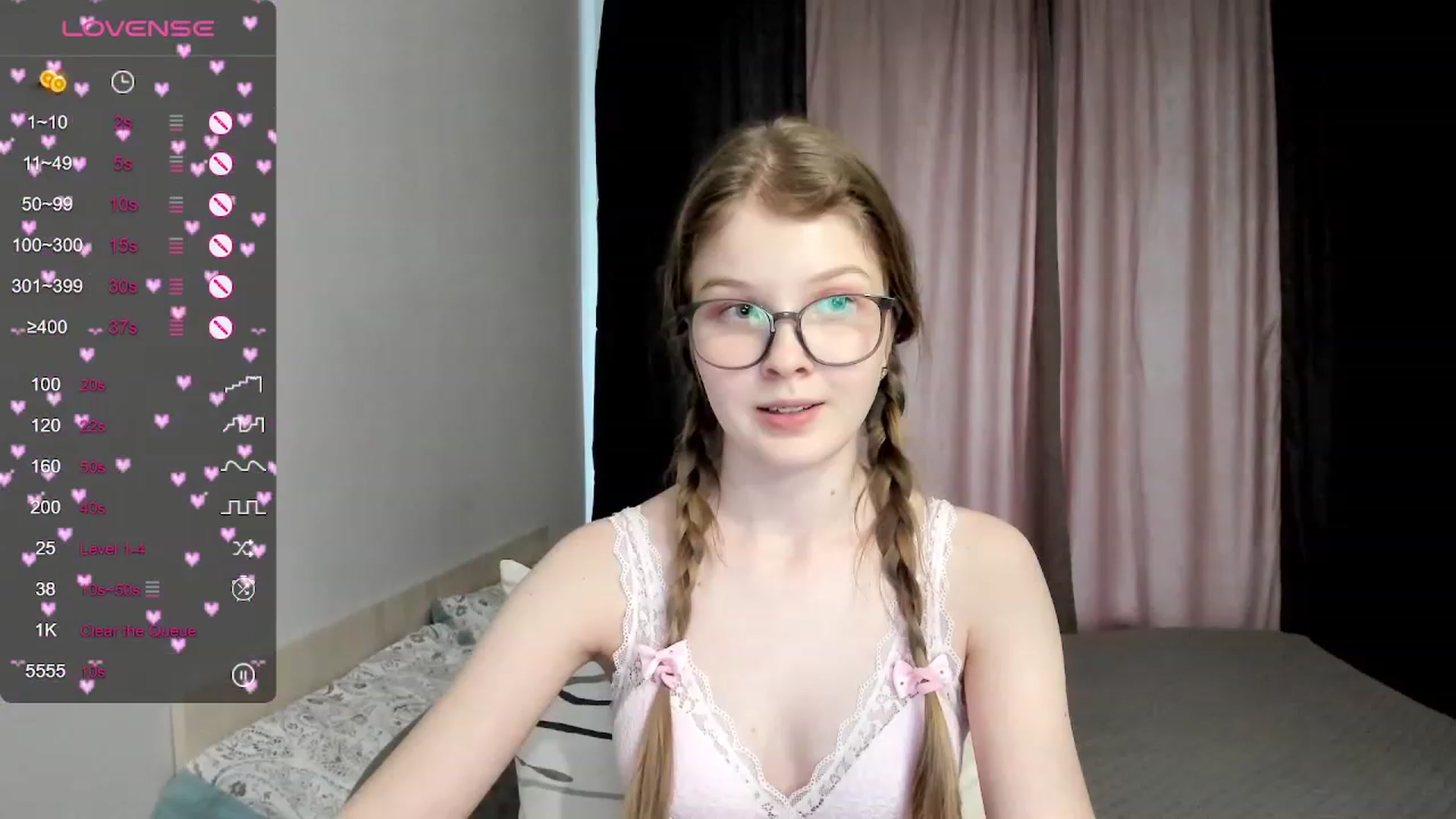 Gallery image thumbnail from EmilyEmber's myfreecams stream on, 10/19/2023, 12:13 image 19 of 20