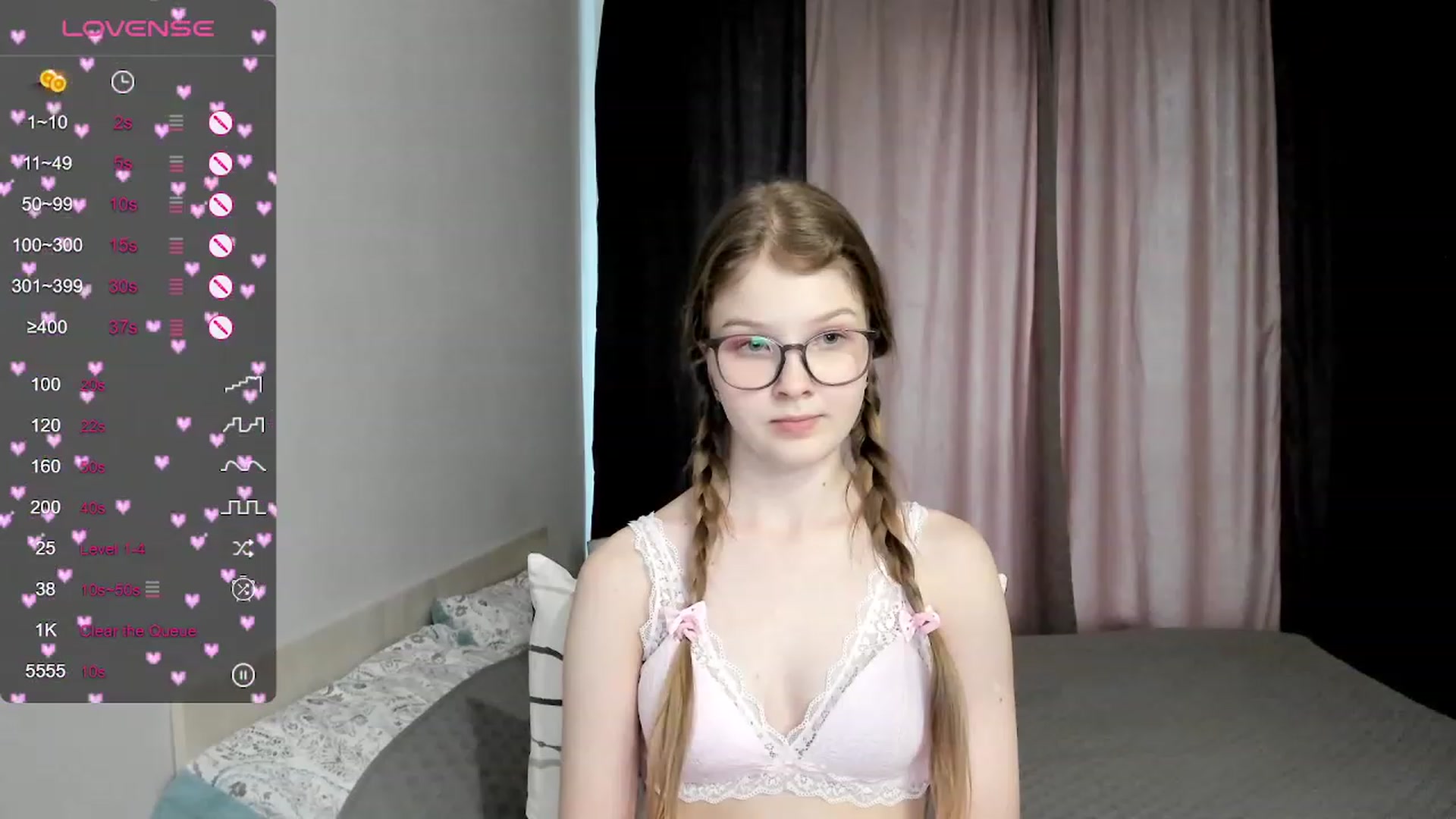 Gallery image thumbnail from EmilyEmber's myfreecams stream on, 10/19/2023, 12:13 image 18 of 20