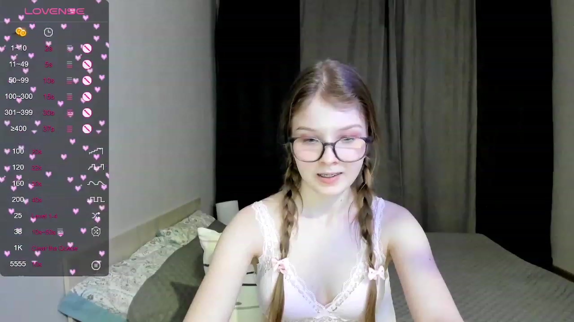 Gallery image thumbnail from EmilyEmber's myfreecams stream on, 10/19/2023, 15:11 image 3 of 20