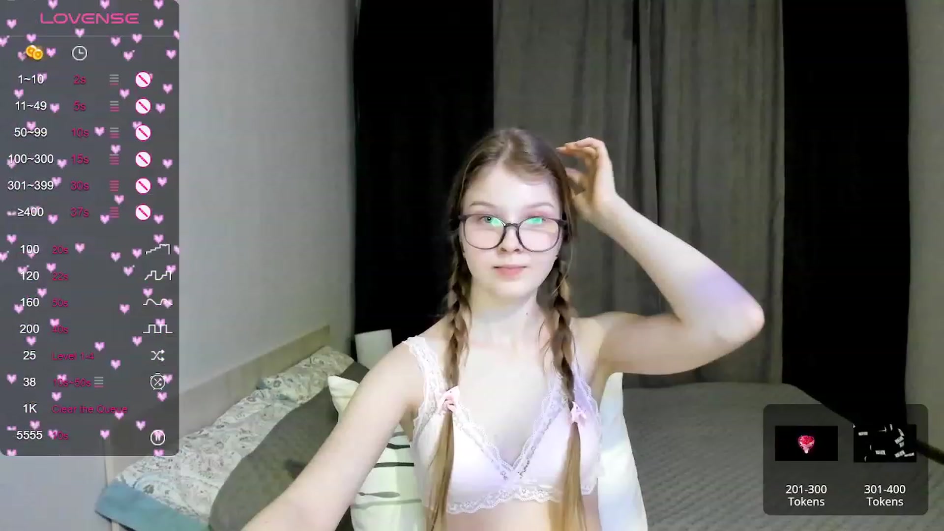 Gallery image thumbnail from EmilyEmber's myfreecams stream on, 10/19/2023, 15:11 image 2 of 20