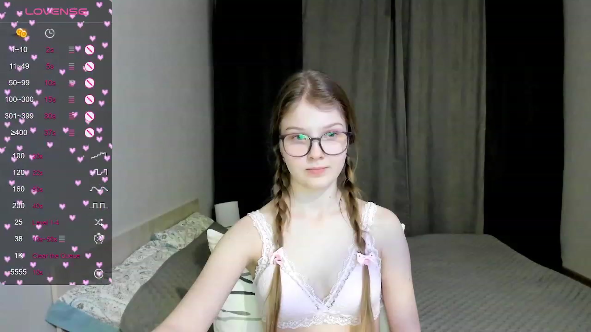 Gallery image thumbnail from EmilyEmber's myfreecams stream on, 10/19/2023, 15:39 image 14 of 20
