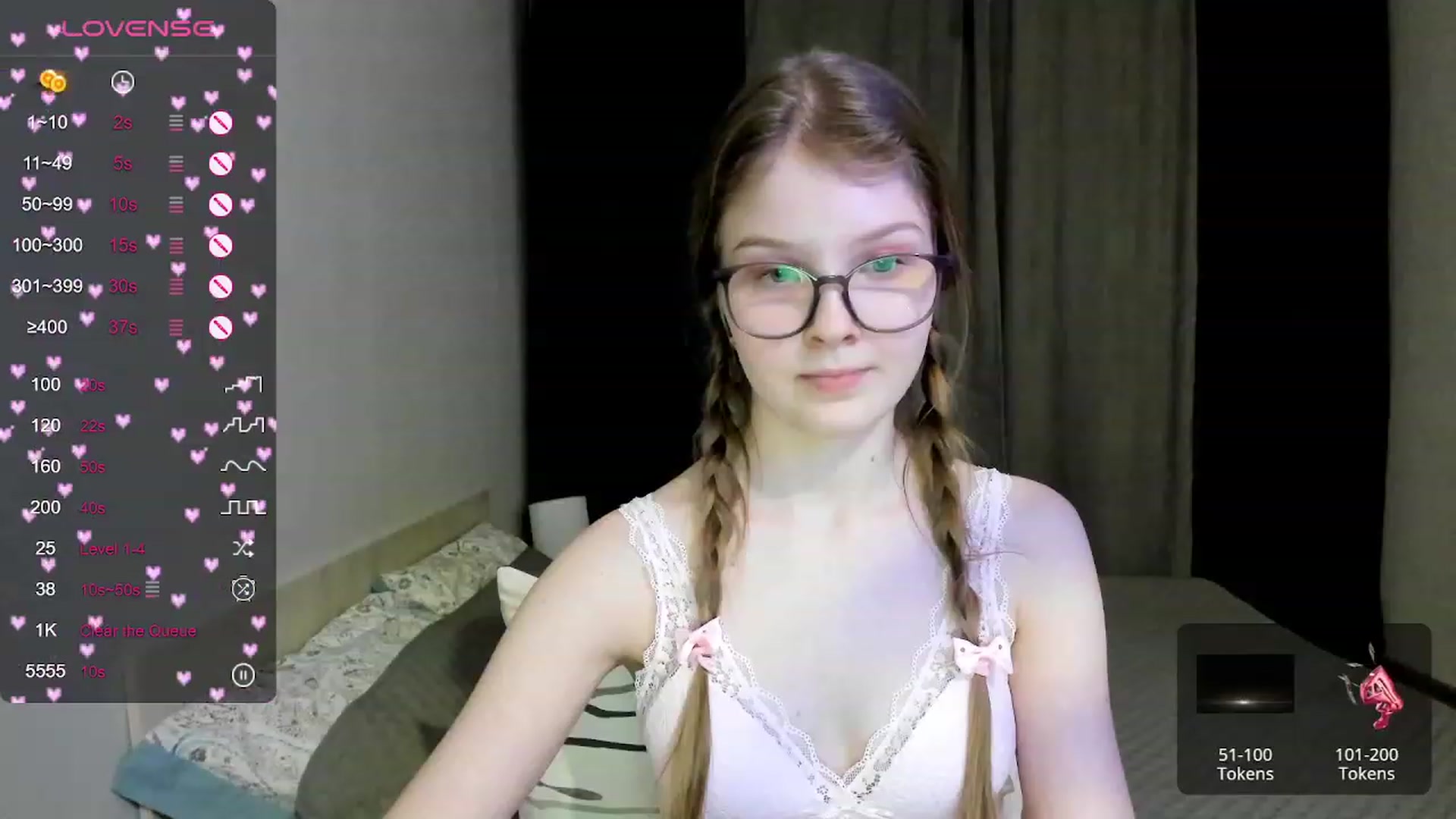 Gallery image thumbnail from EmilyEmber's myfreecams stream on, 10/19/2023, 15:39 image 13 of 20
