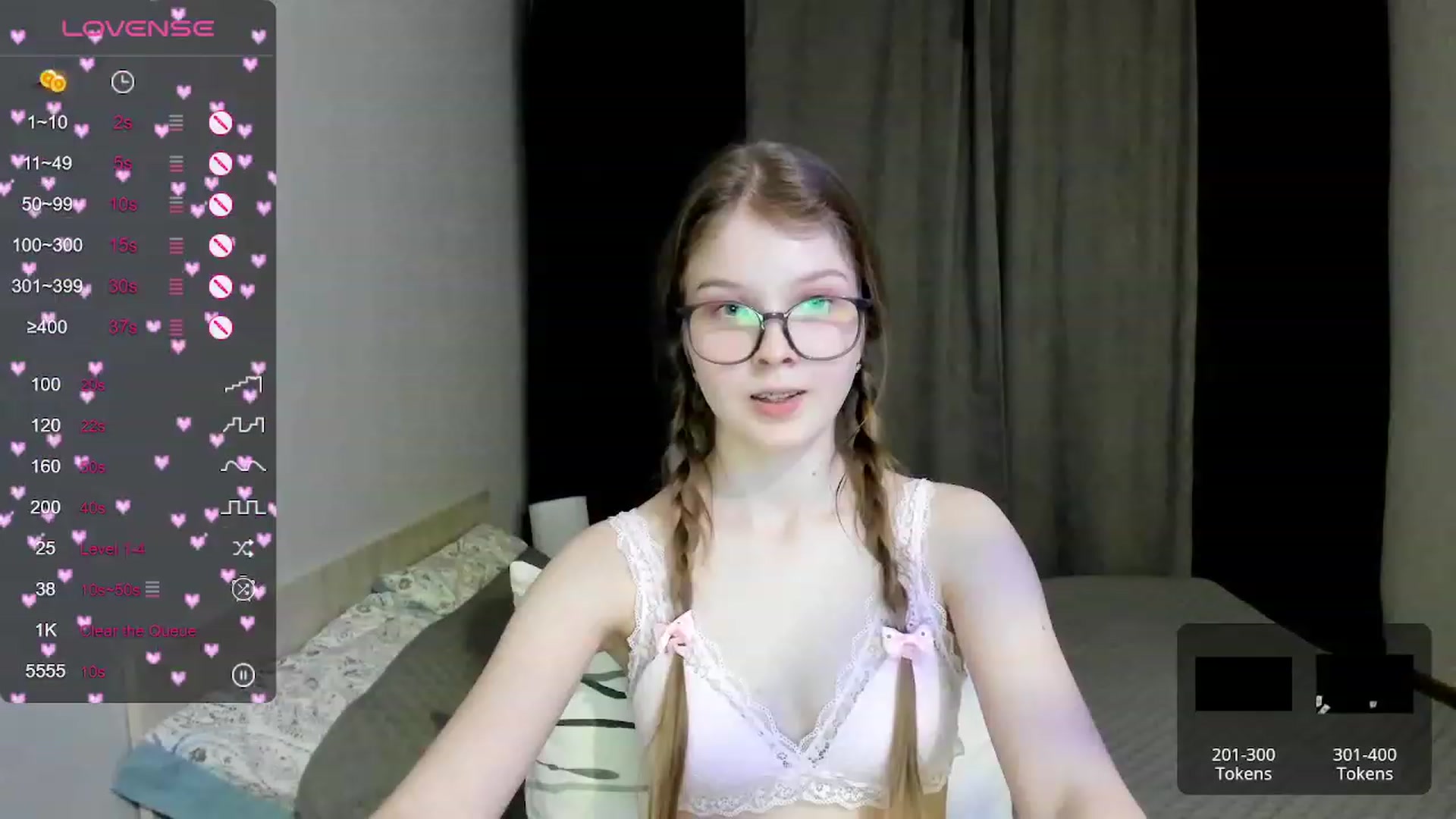Gallery image thumbnail from EmilyEmber's myfreecams stream on, 10/19/2023, 15:39 image 16 of 20