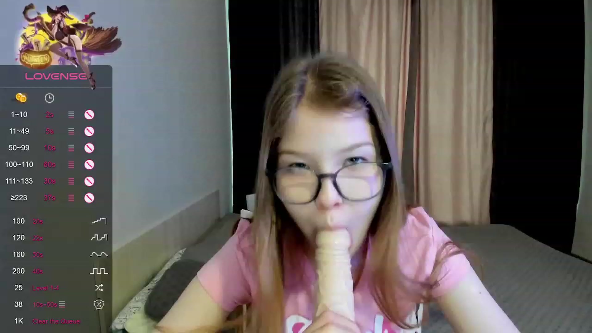 Gallery image thumbnail from EmilyEmber's myfreecams stream on, 10/29/2023, 07:59 image 14 of 20