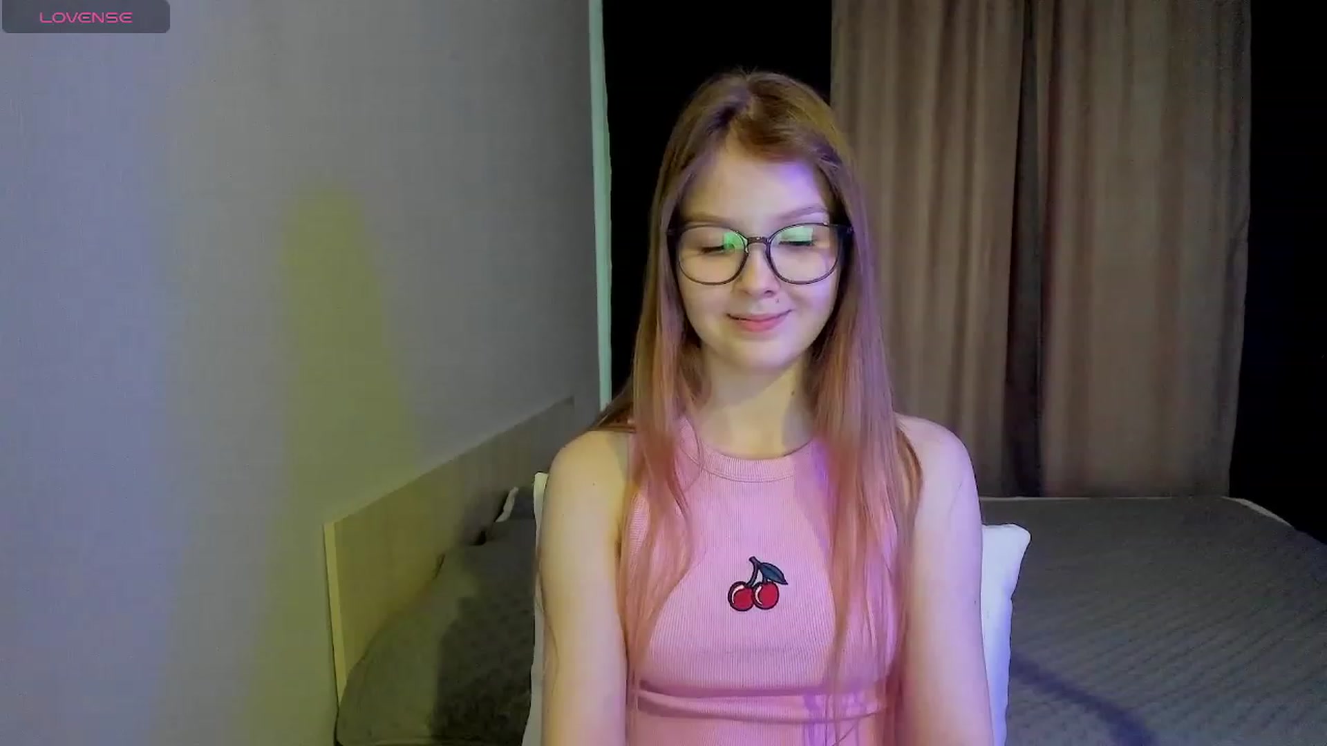 Gallery image thumbnail from EmilyEmber's myfreecams stream on, 11/13/2023, 09:10 image 5 of 20