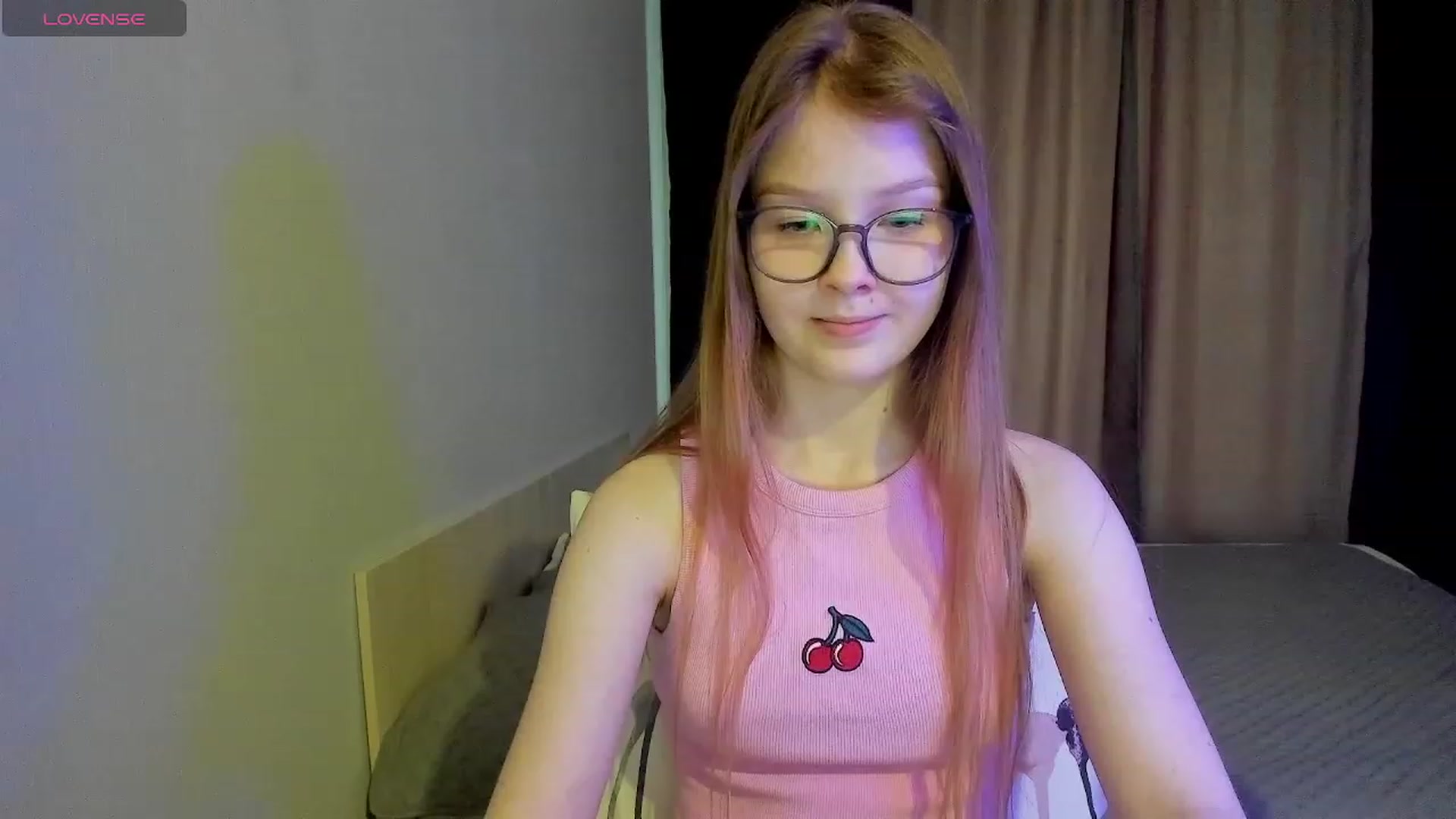 Gallery image thumbnail from EmilyEmber's myfreecams stream on, 11/13/2023, 09:10 image 6 of 20