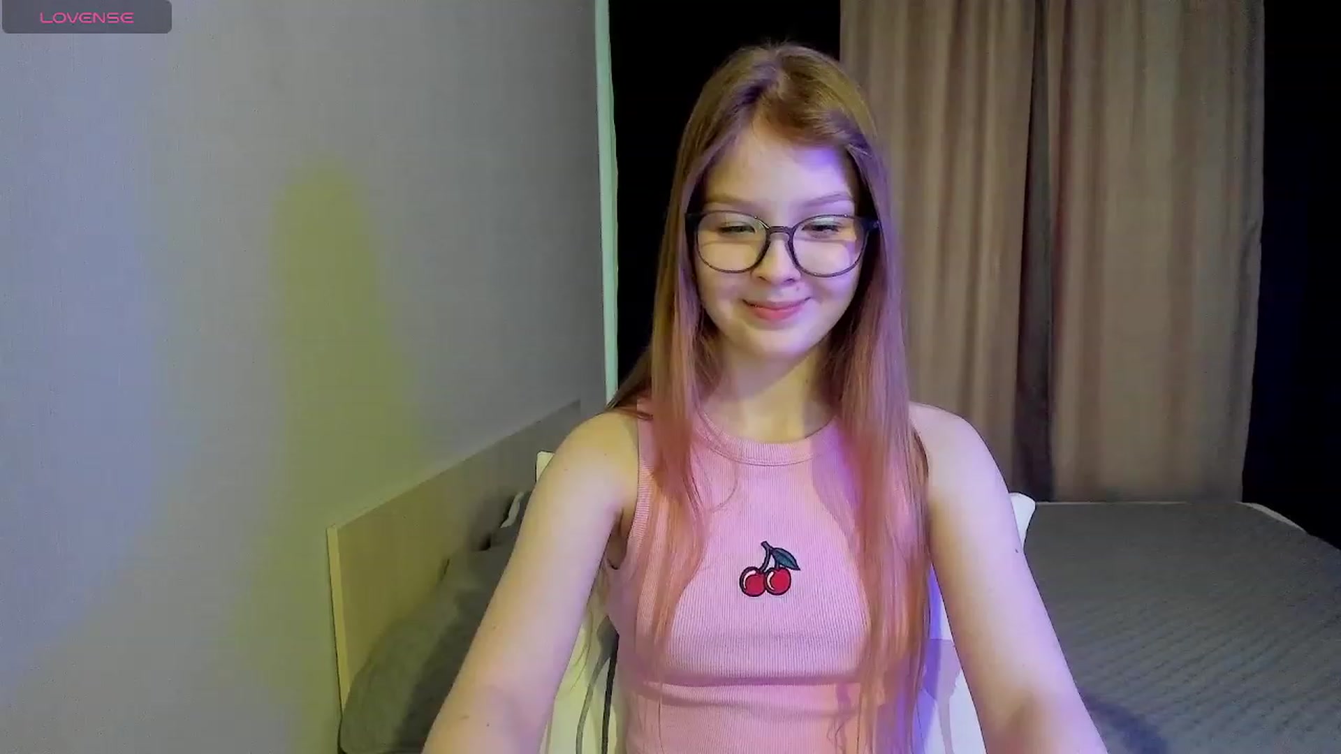 Gallery image thumbnail from EmilyEmber's myfreecams stream on, 11/13/2023, 09:10 image 10 of 20