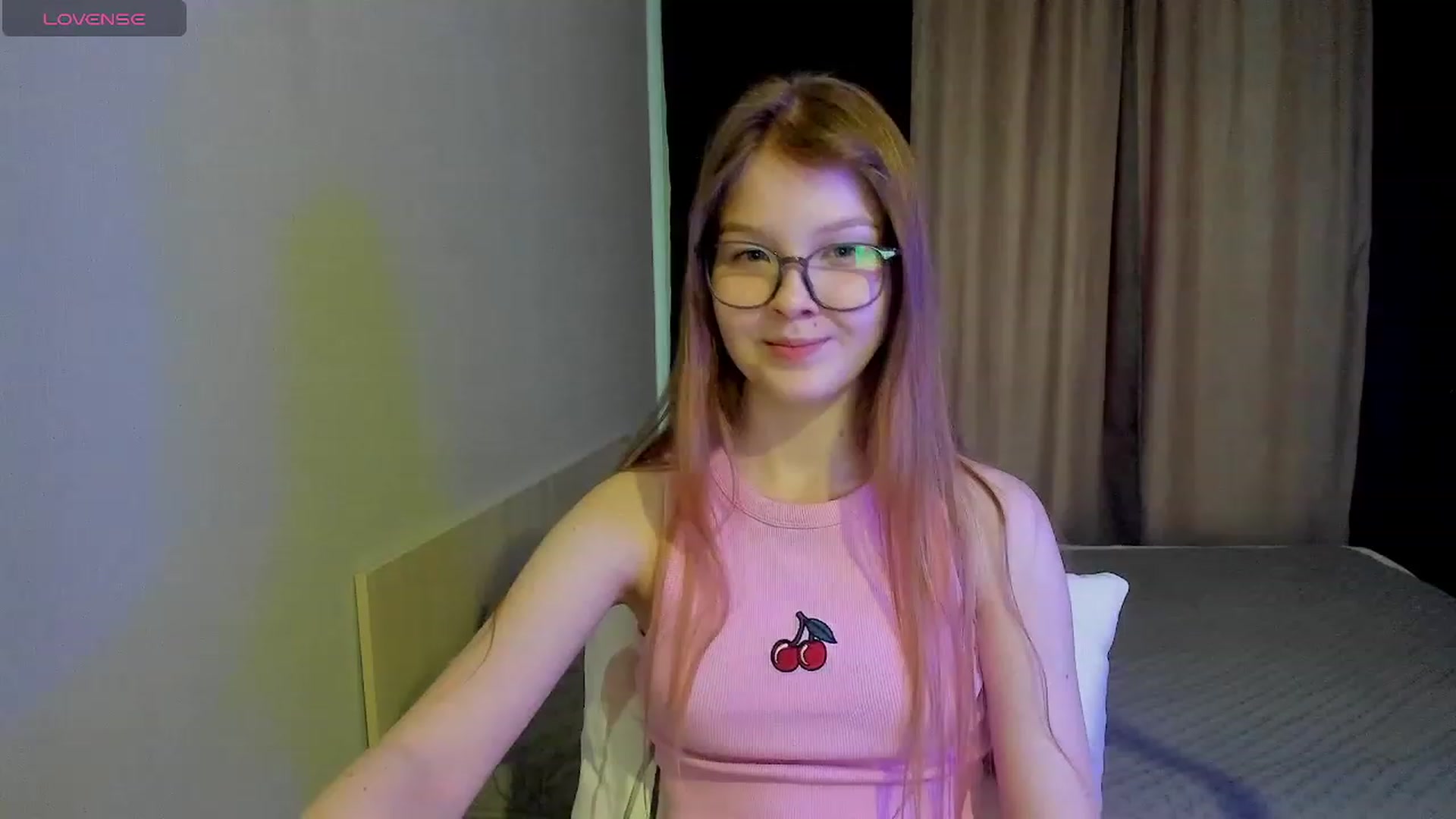 Gallery image thumbnail from EmilyEmber's myfreecams stream on, 11/13/2023, 09:10 image 4 of 20