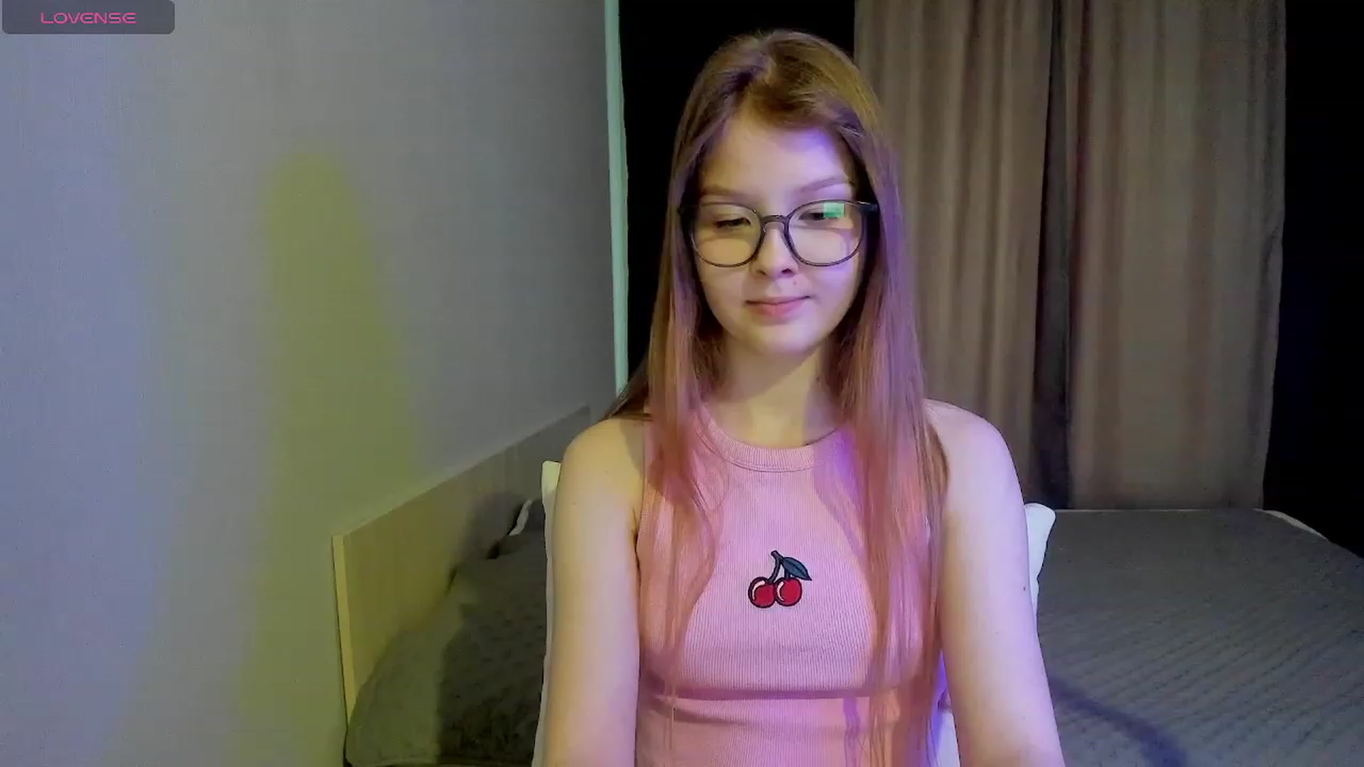 Gallery image thumbnail from EmilyEmber's myfreecams stream on, 11/13/2023, 09:10 image 7 of 20