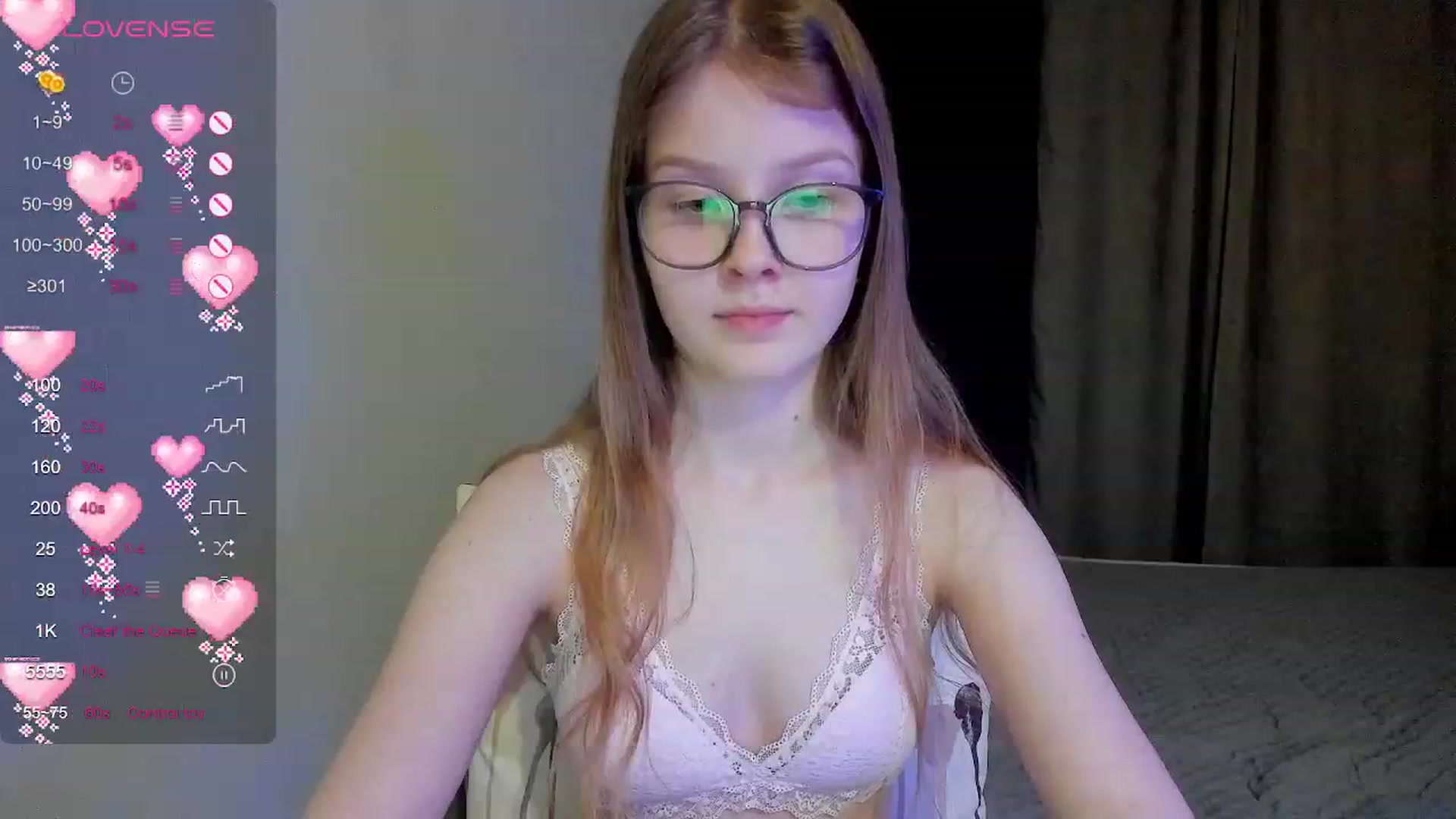Gallery image thumbnail from EmilyEmber's myfreecams stream on, 11/17/2023, 15:32 image 7 of 20