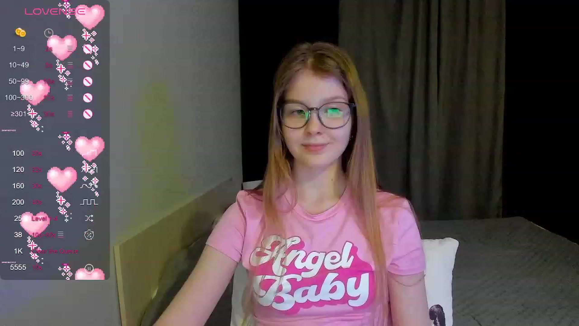 Gallery image thumbnail from EmilyEmber's myfreecams stream on, 11/20/2023, 17:09 image 3 of 20