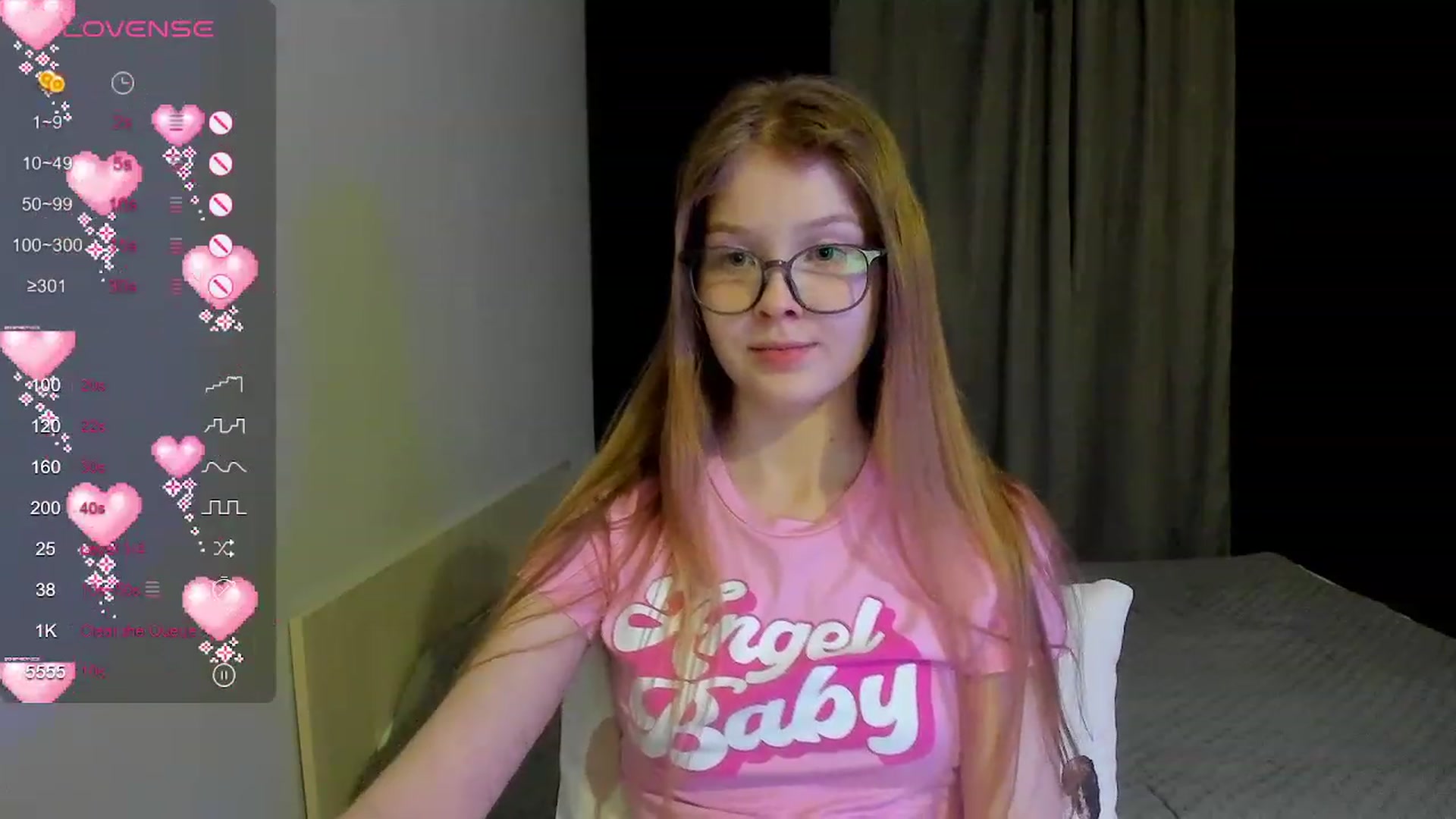 Gallery image thumbnail from EmilyEmber's myfreecams stream on, 11/20/2023, 17:09 image 14 of 20
