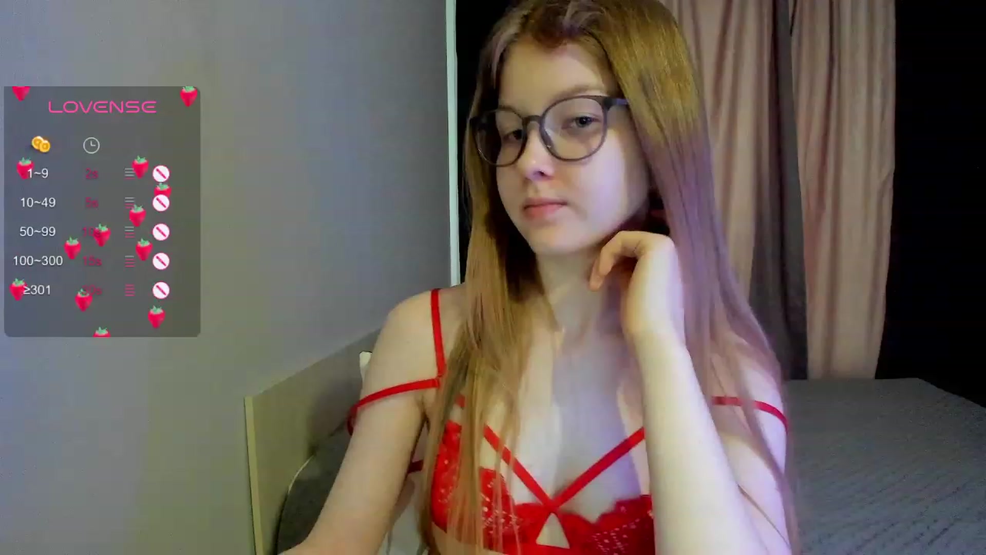 Gallery image thumbnail from EmilyEmber's myfreecams stream on, 11/21/2023, 09:03 image 19 of 20