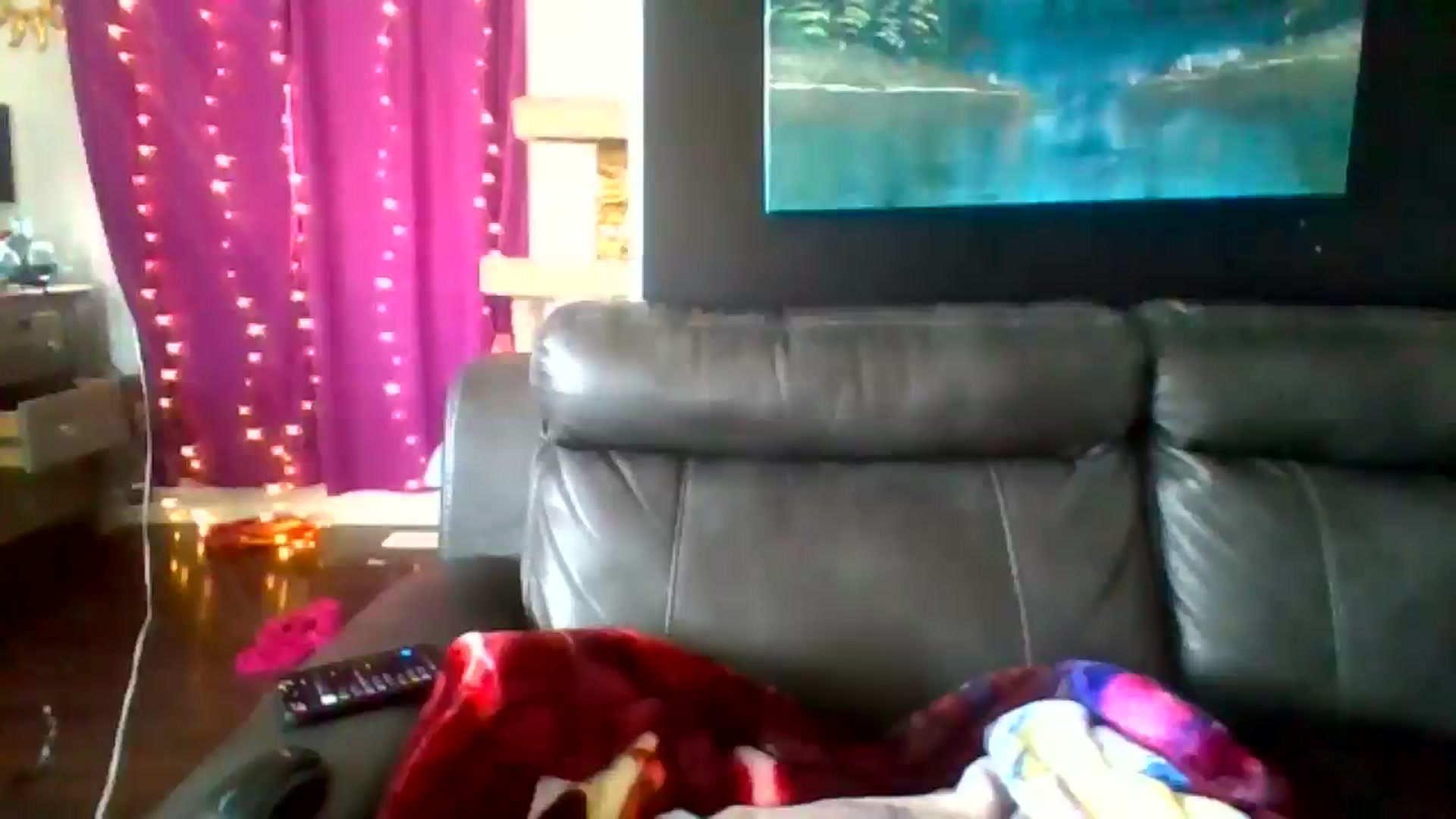 Gallery image thumbnail from EmilyEmbers's myfreecams stream on, 11/18/2024, 18:57 image 3 of 20
