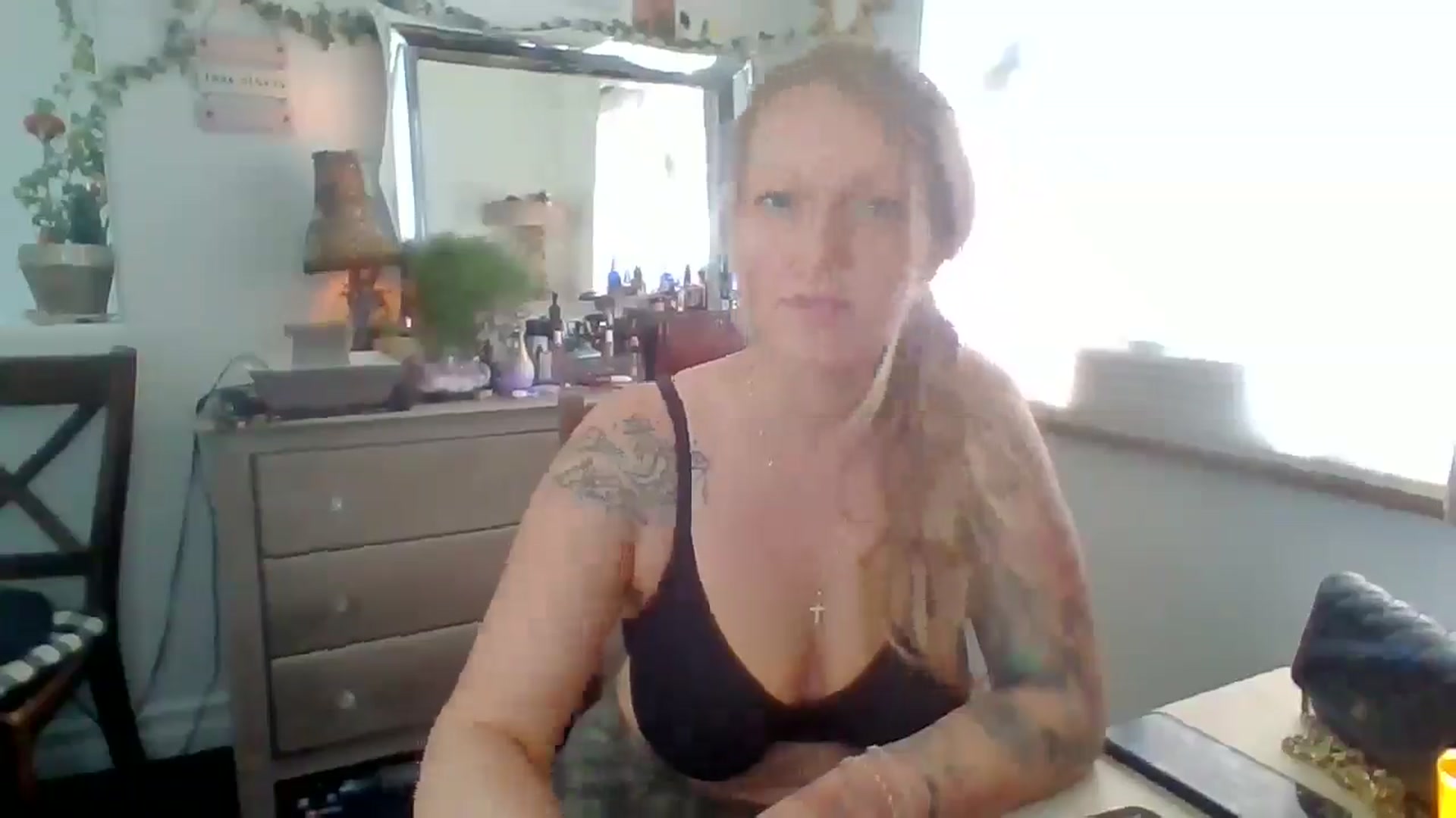 Gallery image thumbnail from EmilyEmbers's myfreecams stream on, 05/28/2025, 17:04 image 19 of 20