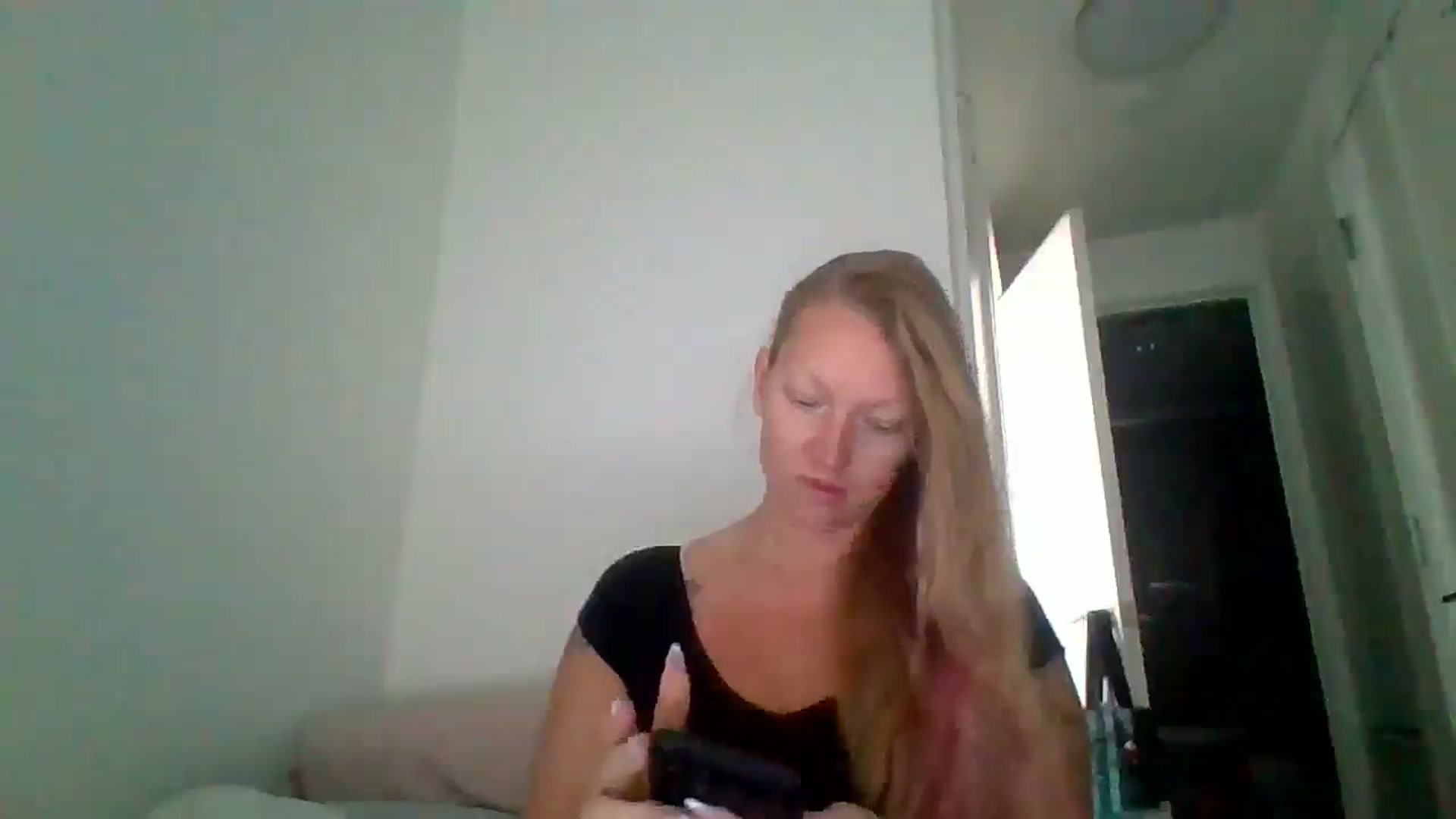 Gallery image thumbnail from EmilyEmbers's myfreecams stream on, 06/12/2025, 14:48 image 4 of 20