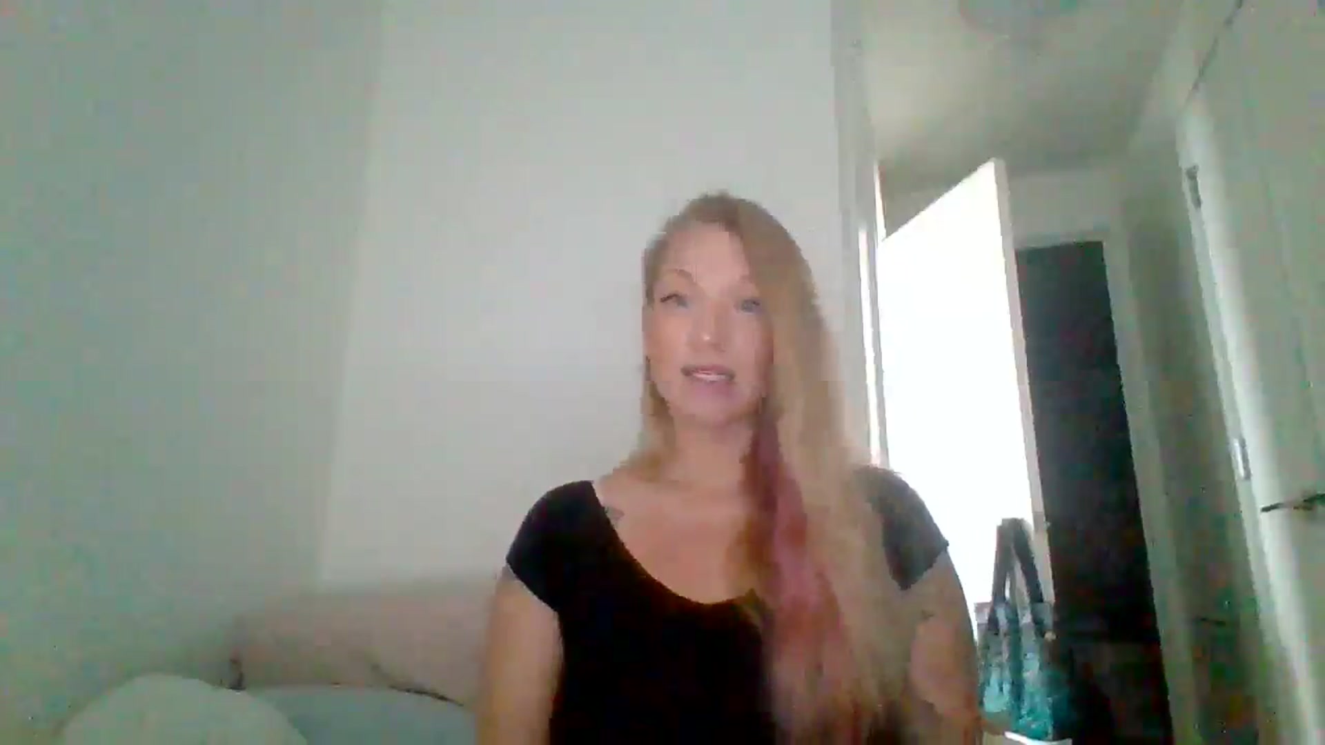 Gallery image thumbnail from EmilyEmbers's myfreecams stream on, 06/12/2025, 14:48 image 17 of 20