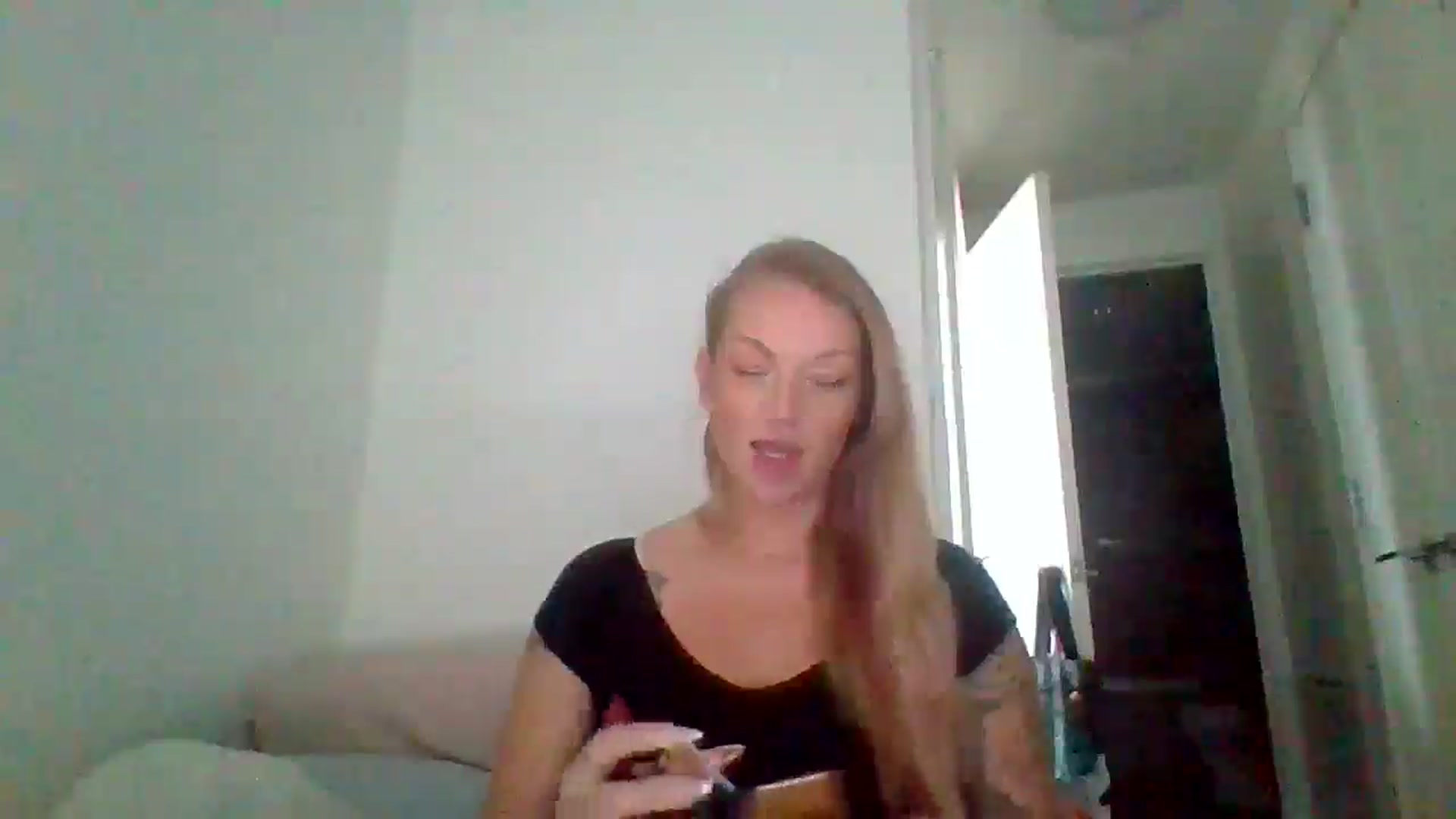 Gallery image thumbnail from EmilyEmbers's myfreecams stream on, 06/12/2025, 14:48 image 13 of 20