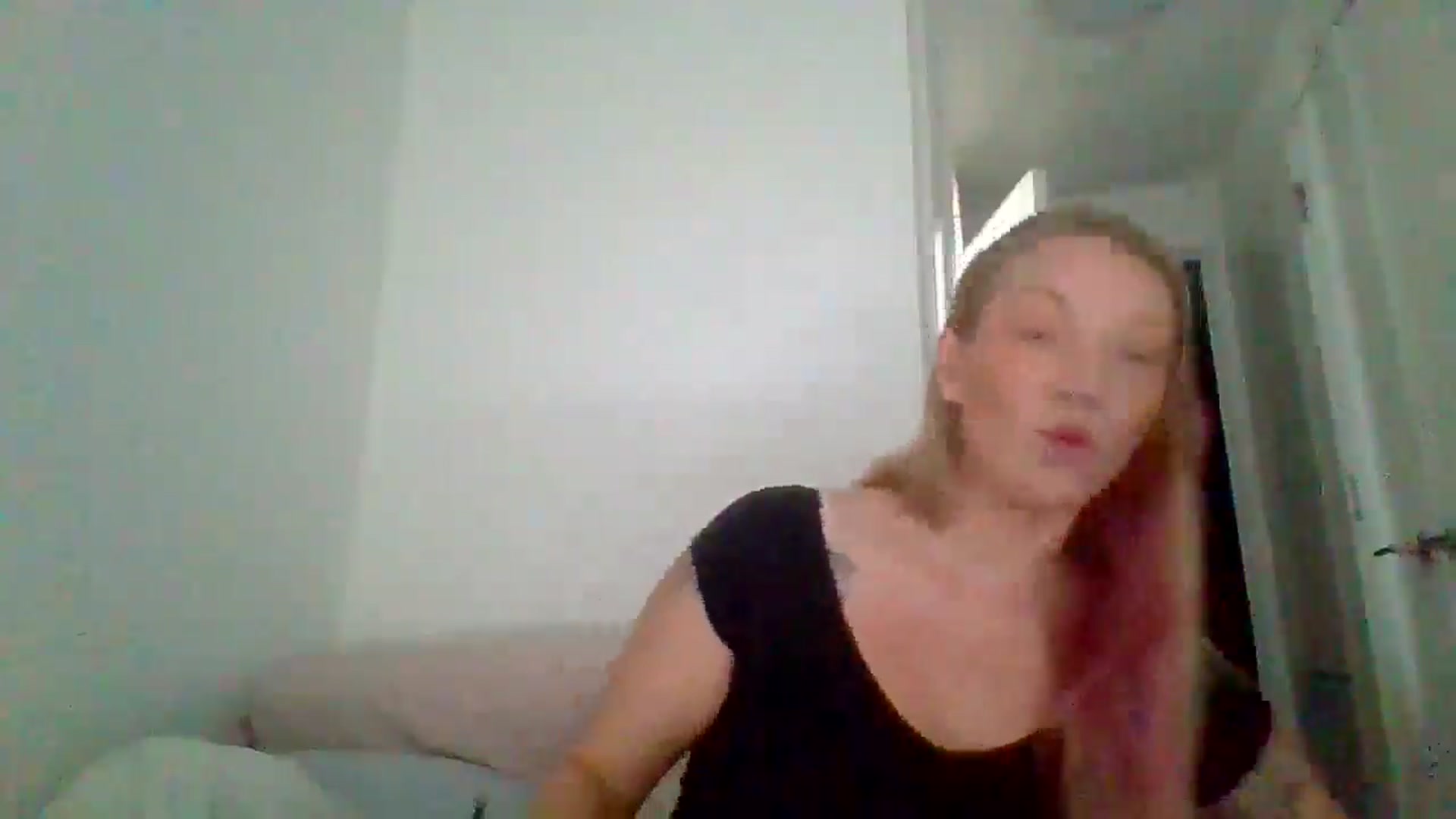 Gallery image thumbnail from EmilyEmbers's myfreecams stream on, 06/12/2025, 14:48 image 9 of 20