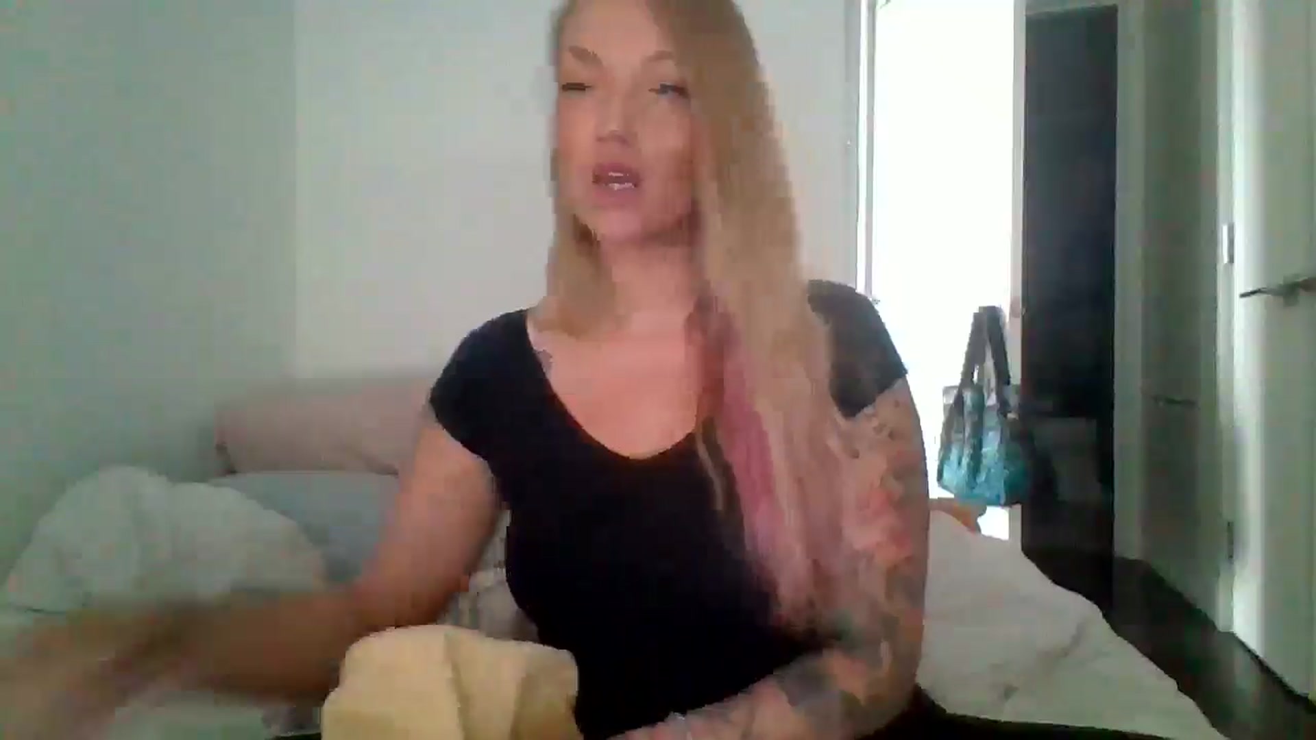 Gallery image thumbnail from EmilyEmbers's myfreecams stream on, 06/12/2025, 14:48 image 20 of 20