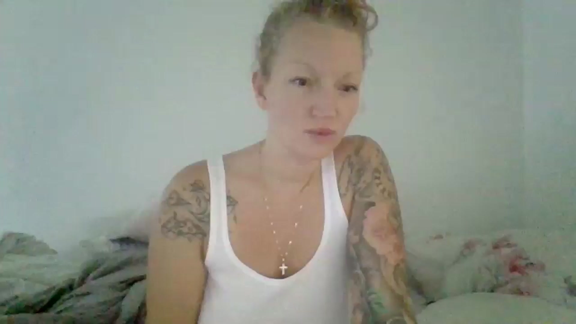 Gallery image thumbnail from EmilyEmbers's myfreecams stream on, 06/26/2025, 14:40 image 15 of 20