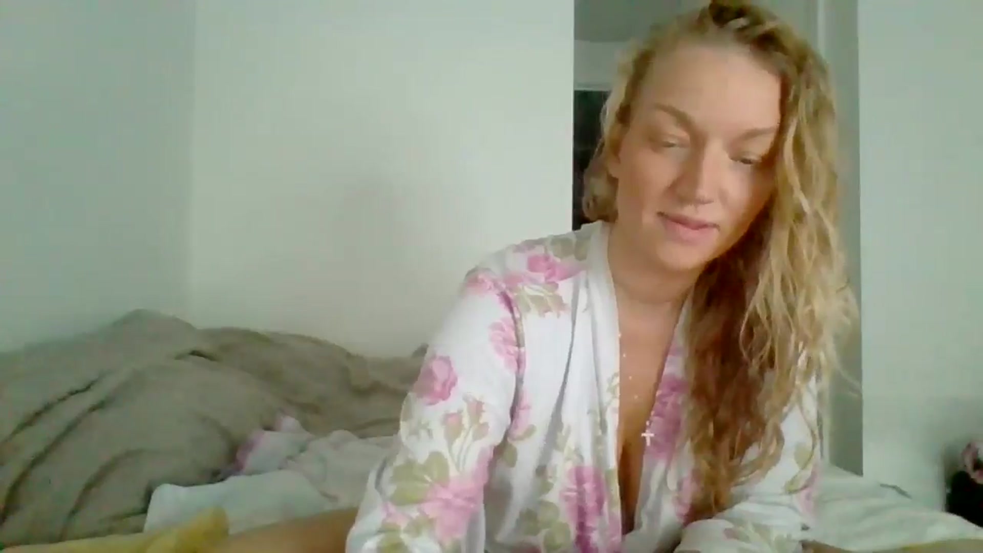 Gallery image thumbnail from EmilyEmbers's myfreecams stream on, 07/01/2025, 16:26 image 5 of 20