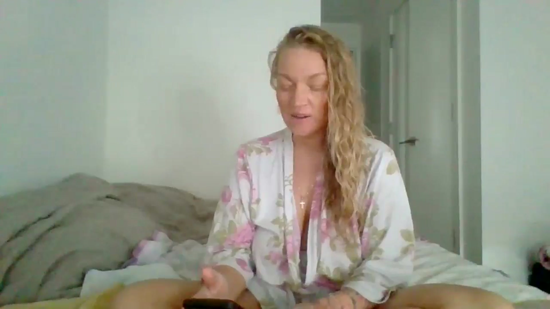 Gallery image thumbnail from EmilyEmbers's myfreecams stream on, 07/01/2025, 16:26 image 3 of 20