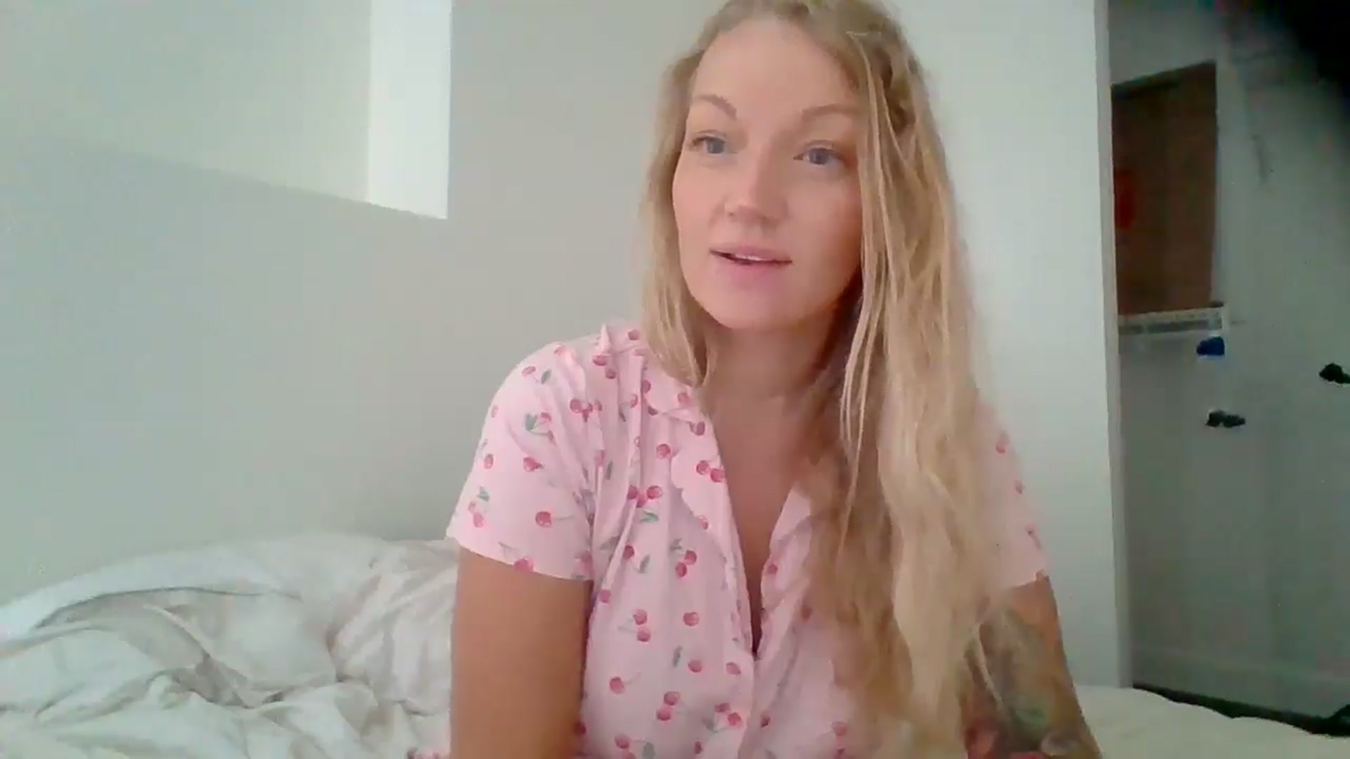 Gallery image thumbnail from EmilyEmbers's myfreecams stream on, 09/02/2025, 17:49 image 4 of 20