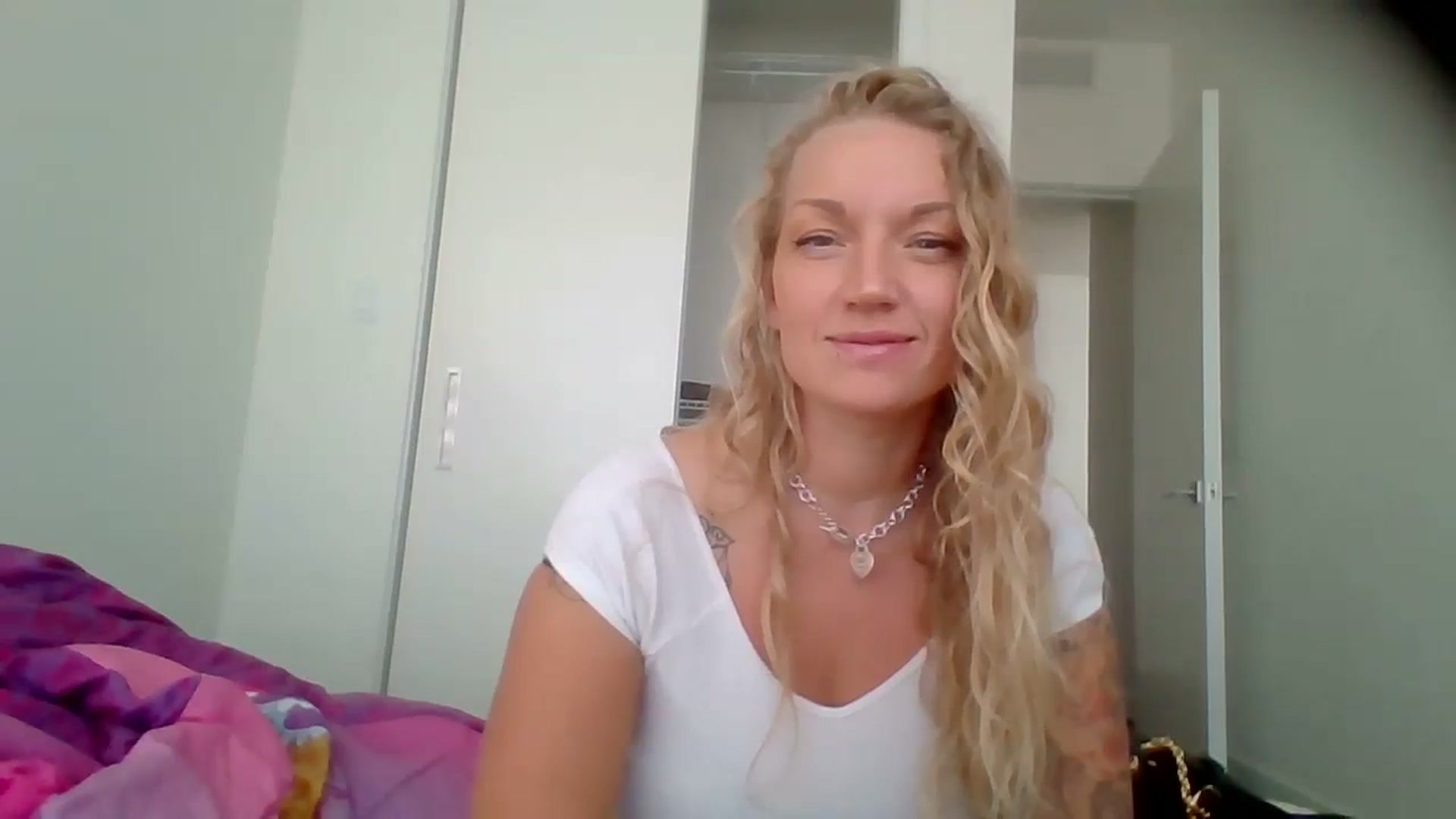 Gallery image thumbnail from EmilyEmbers's myfreecams stream on, 09/03/2025, 21:14 image 5 of 20