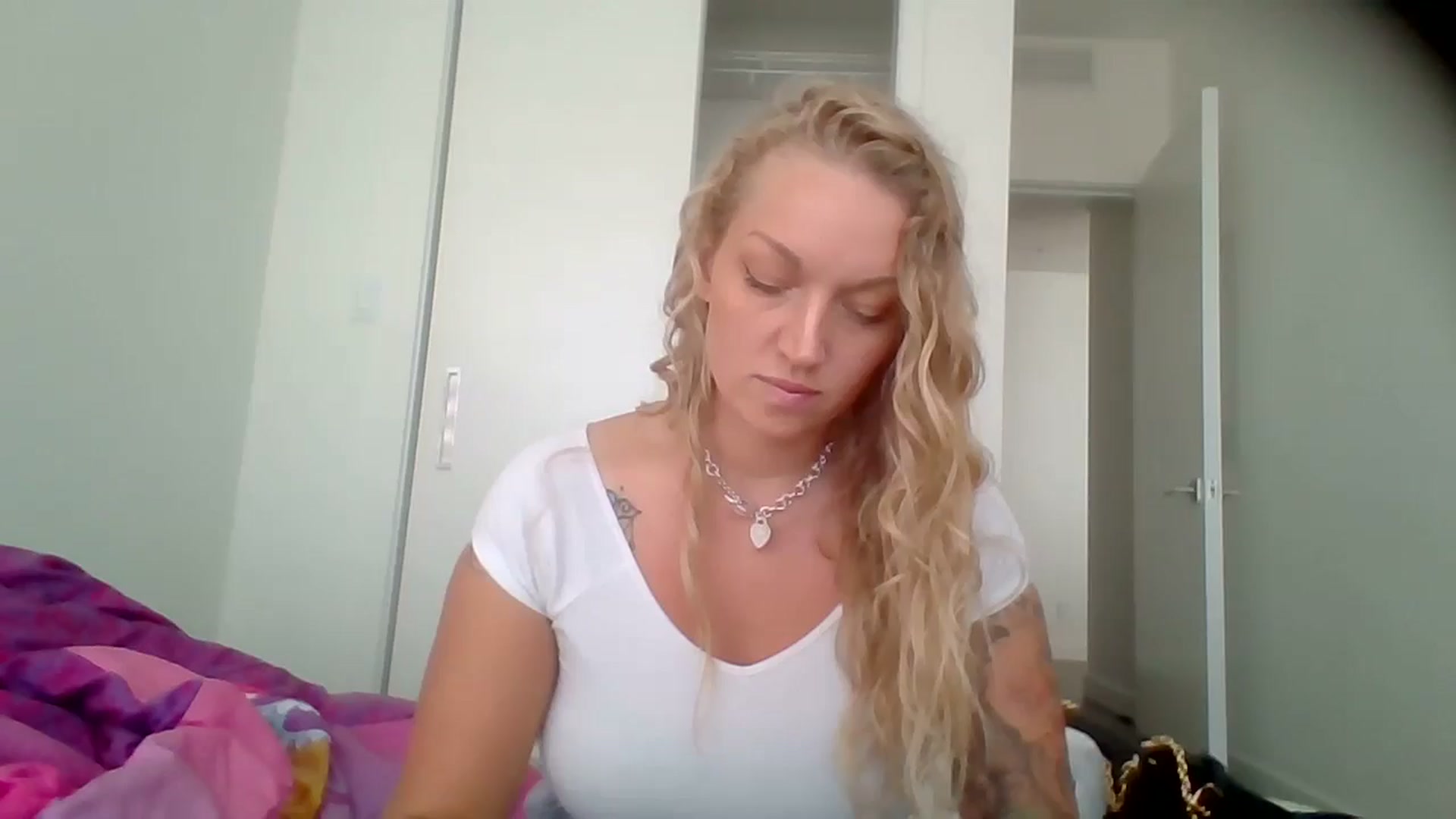 Gallery image thumbnail from EmilyEmbers's myfreecams stream on, 09/03/2025, 21:14 image 1 of 20