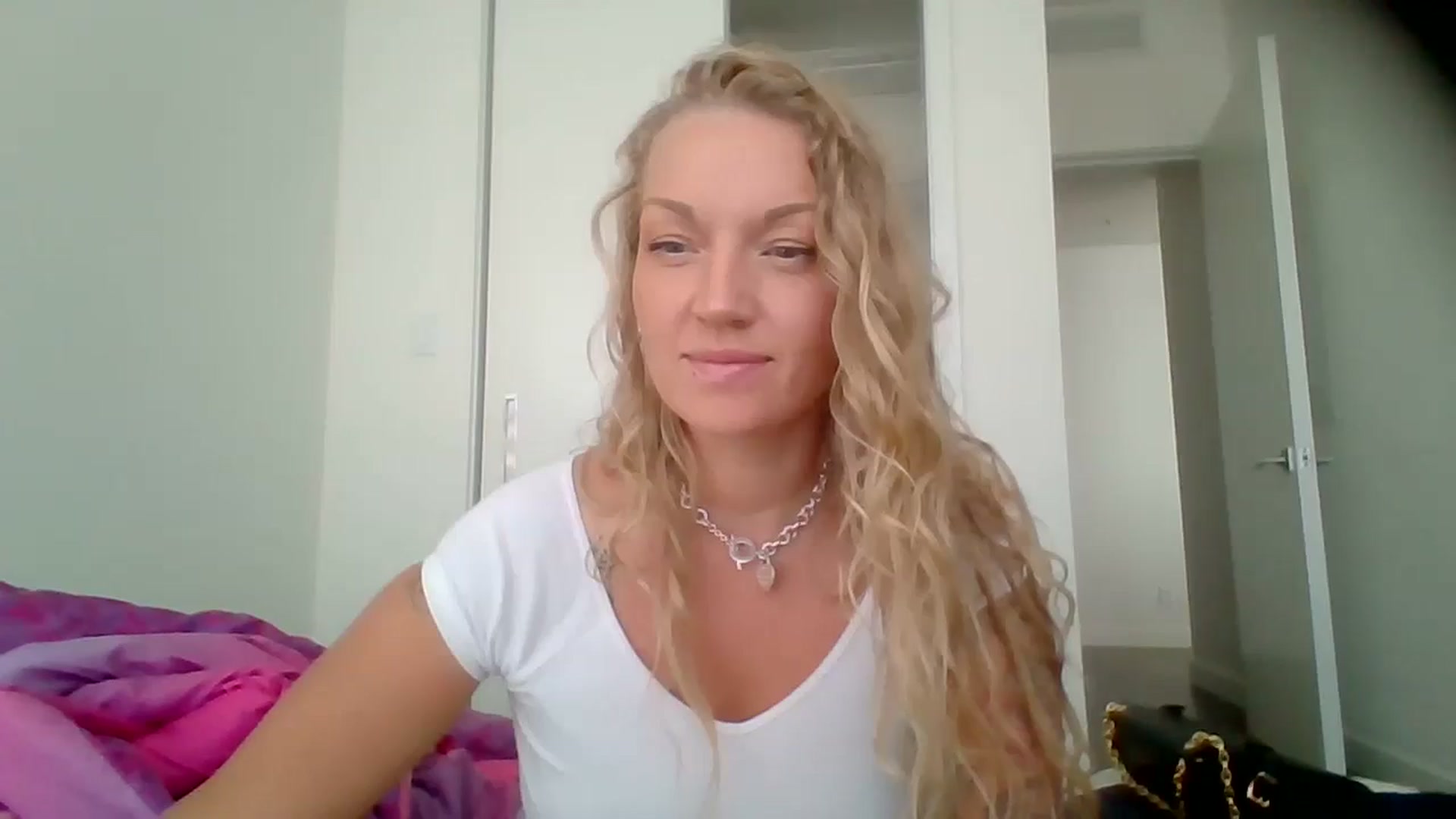 Gallery image thumbnail from EmilyEmbers's myfreecams stream on, 09/03/2025, 21:14 image 9 of 20