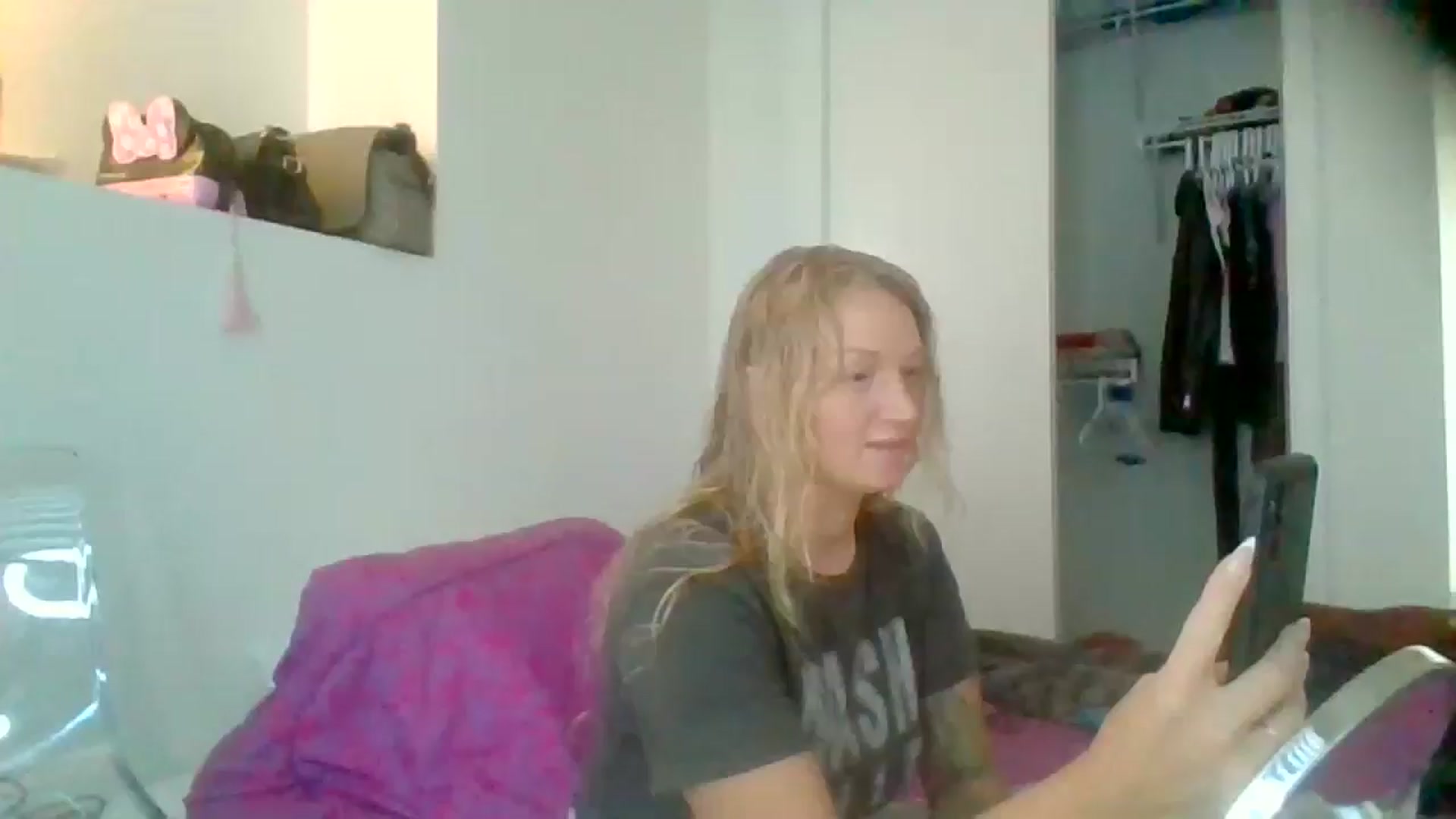 Gallery image thumbnail from EmilyEmbers's myfreecams stream on, 09/17/2025, 19:50 image 1 of 20