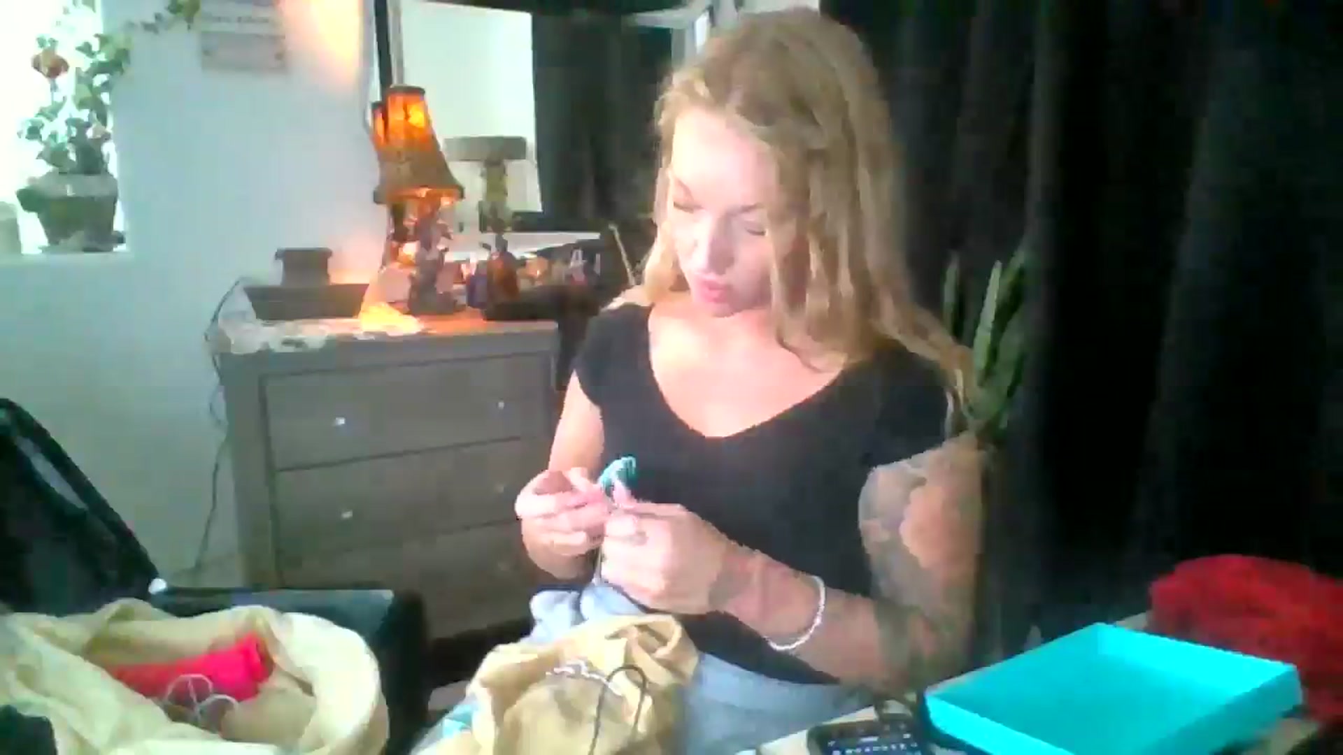 Gallery image thumbnail from EmilyEmbers's myfreecams stream on, 09/24/2025, 16:56 image 15 of 20