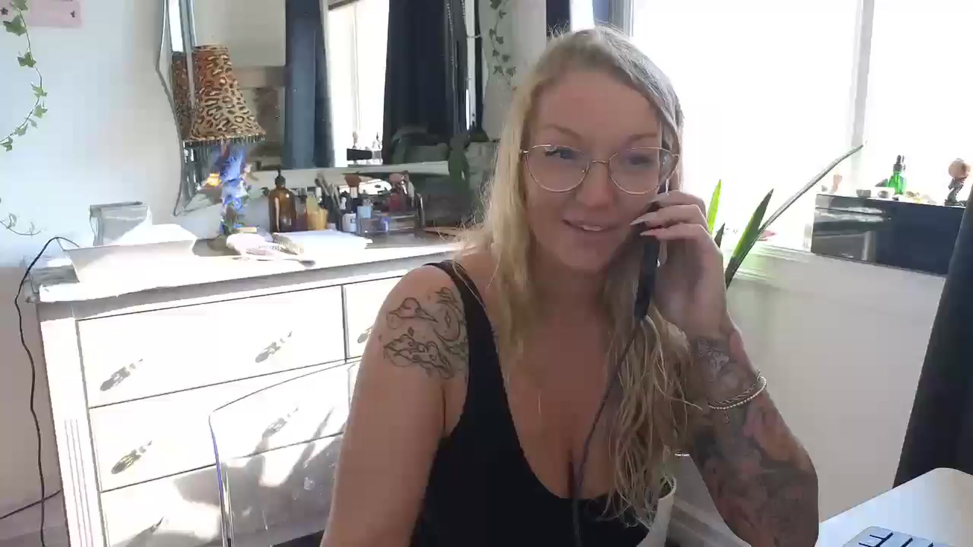 Gallery image thumbnail from EmilyEmbers's myfreecams stream on, 10/09/2025, 18:34 image 19 of 20