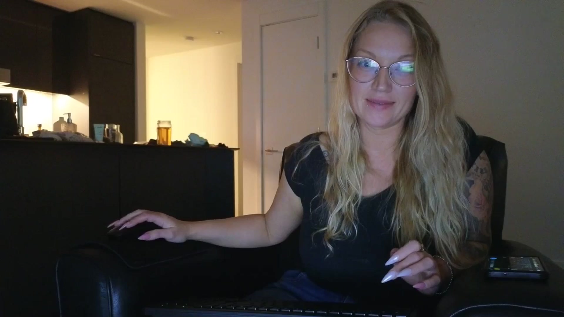 Gallery image thumbnail from EmilyEmbers's myfreecams stream on, 10/14/2025, 01:23 image 19 of 20