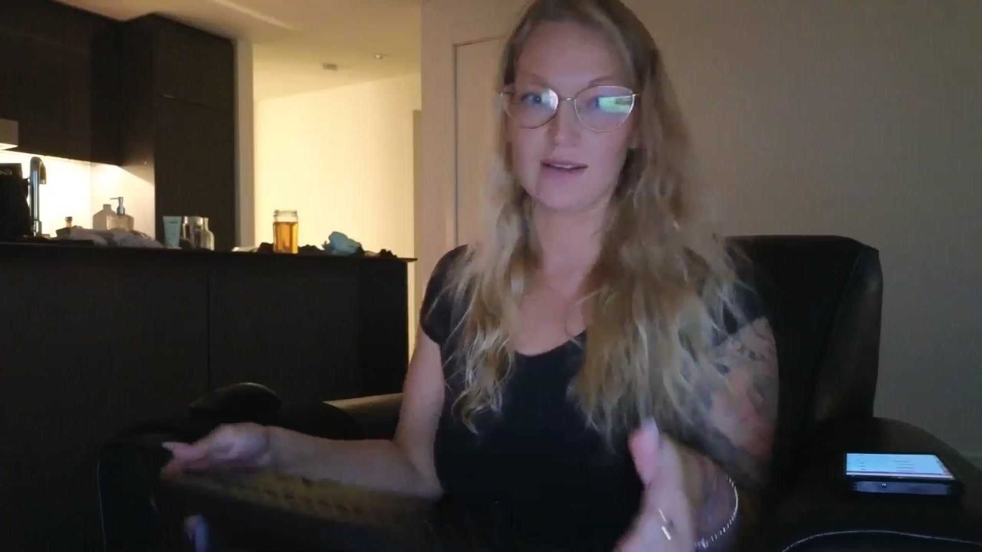 Gallery image thumbnail from EmilyEmbers's myfreecams stream on, 10/14/2025, 01:23 image 16 of 20