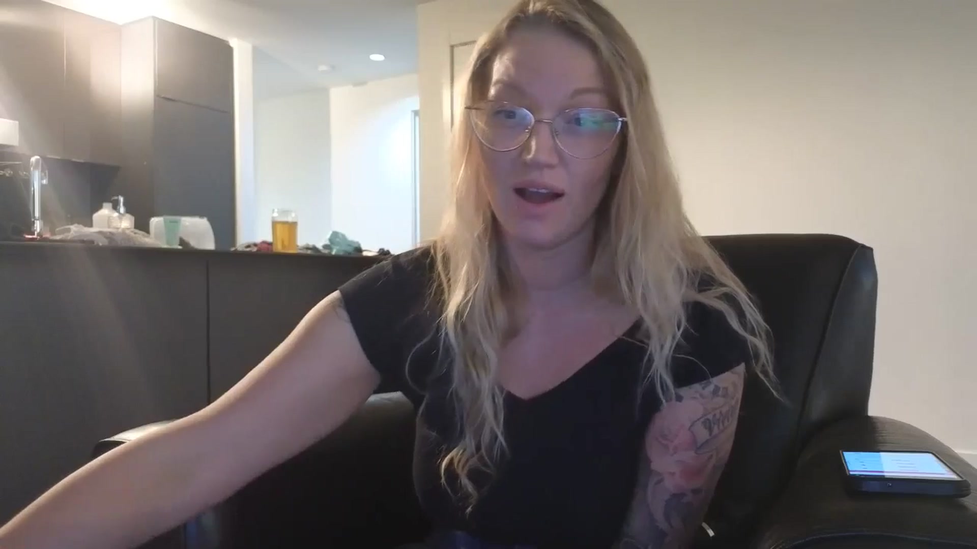 Gallery image thumbnail from EmilyEmbers's myfreecams stream on, 10/14/2025, 01:23 image 5 of 20