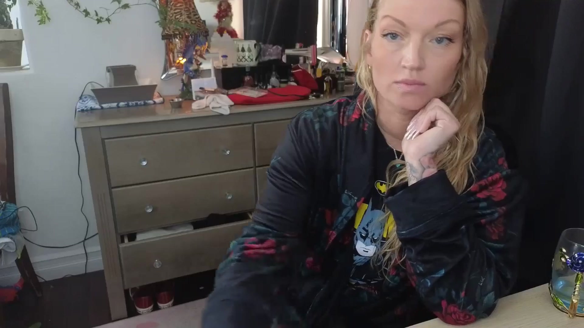 Gallery image thumbnail from EmilyEmbers's myfreecams stream on, 01/27/2026, 20:01 image 20 of 20