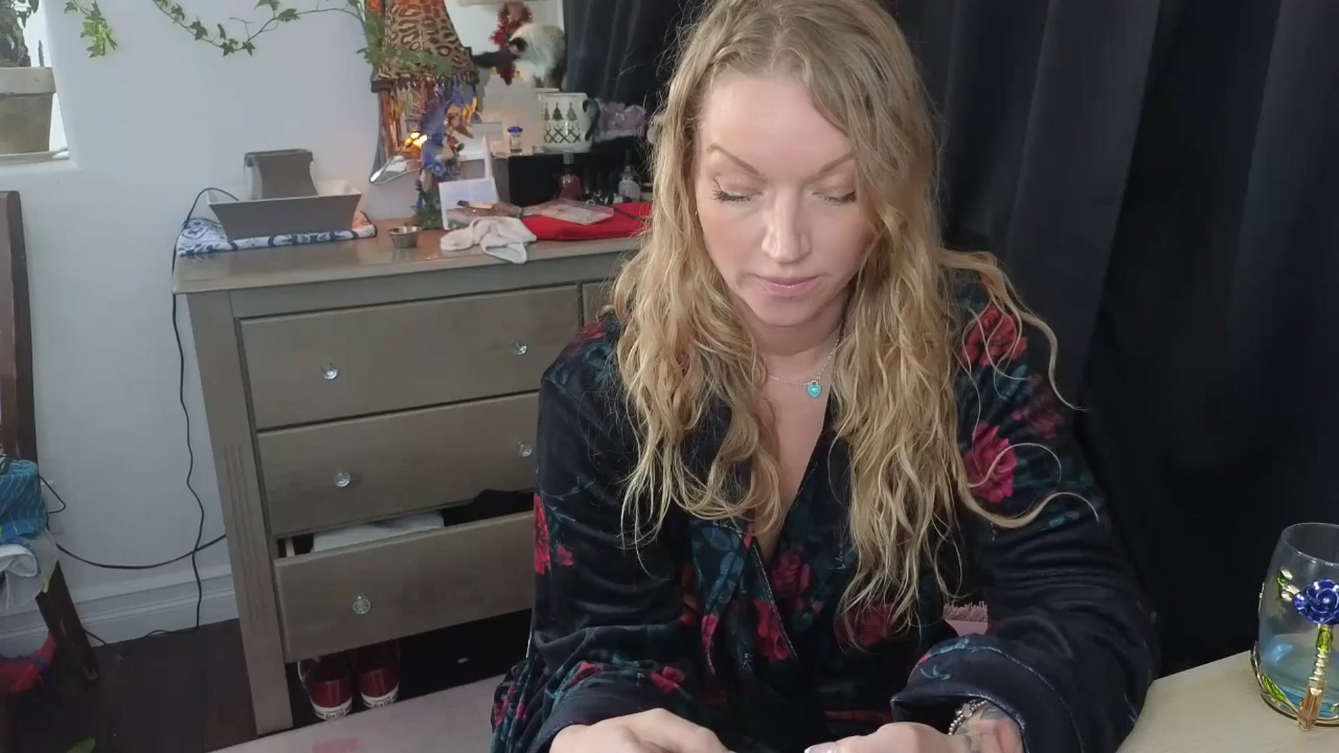 Gallery image thumbnail from EmilyEmbers's myfreecams stream on, 01/27/2026, 20:01 image 4 of 20