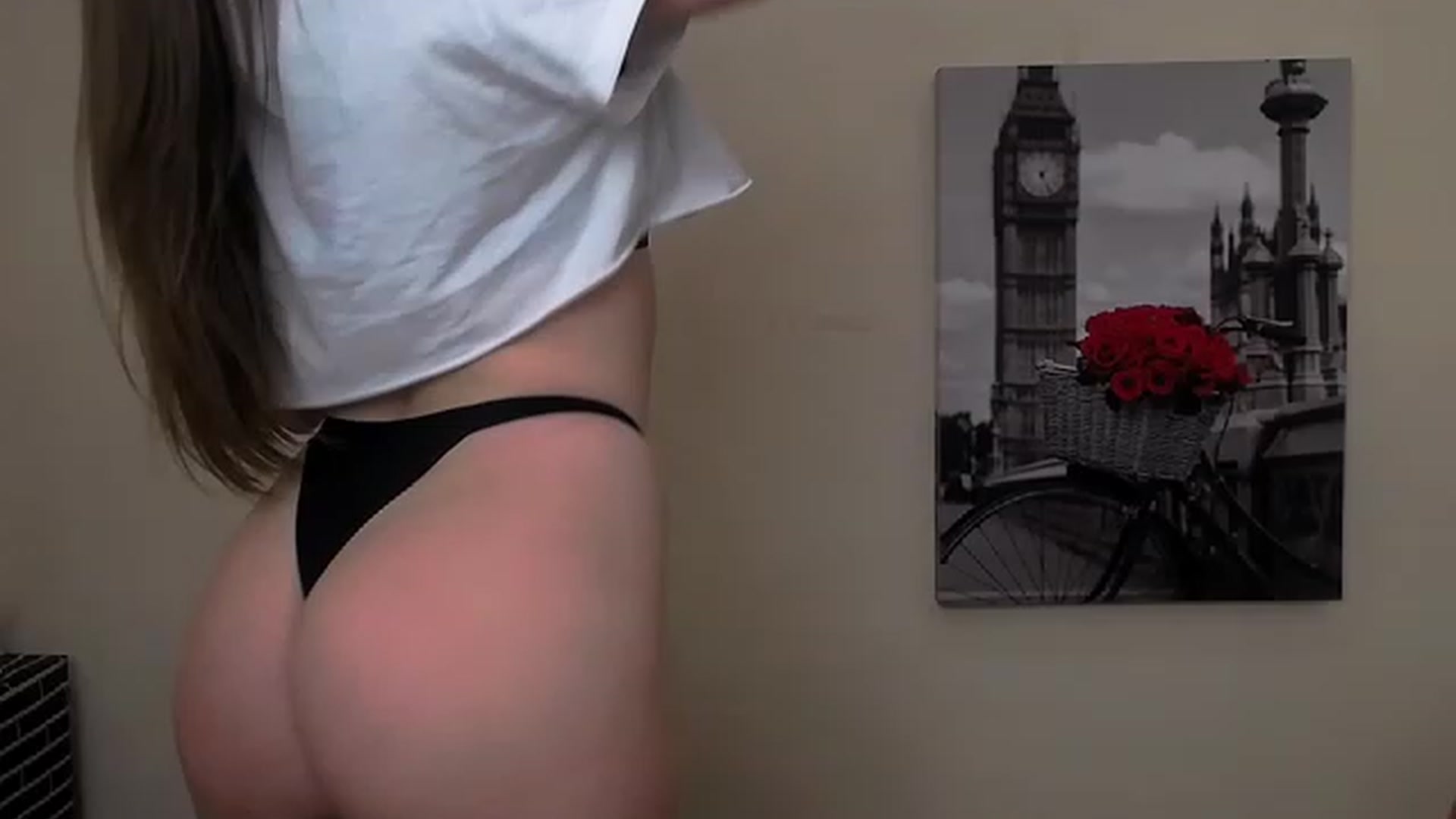 Gallery image thumbnail from EmilyFant_'s myfreecams stream on, 11/18/2022, 01:36 image 1 of 20