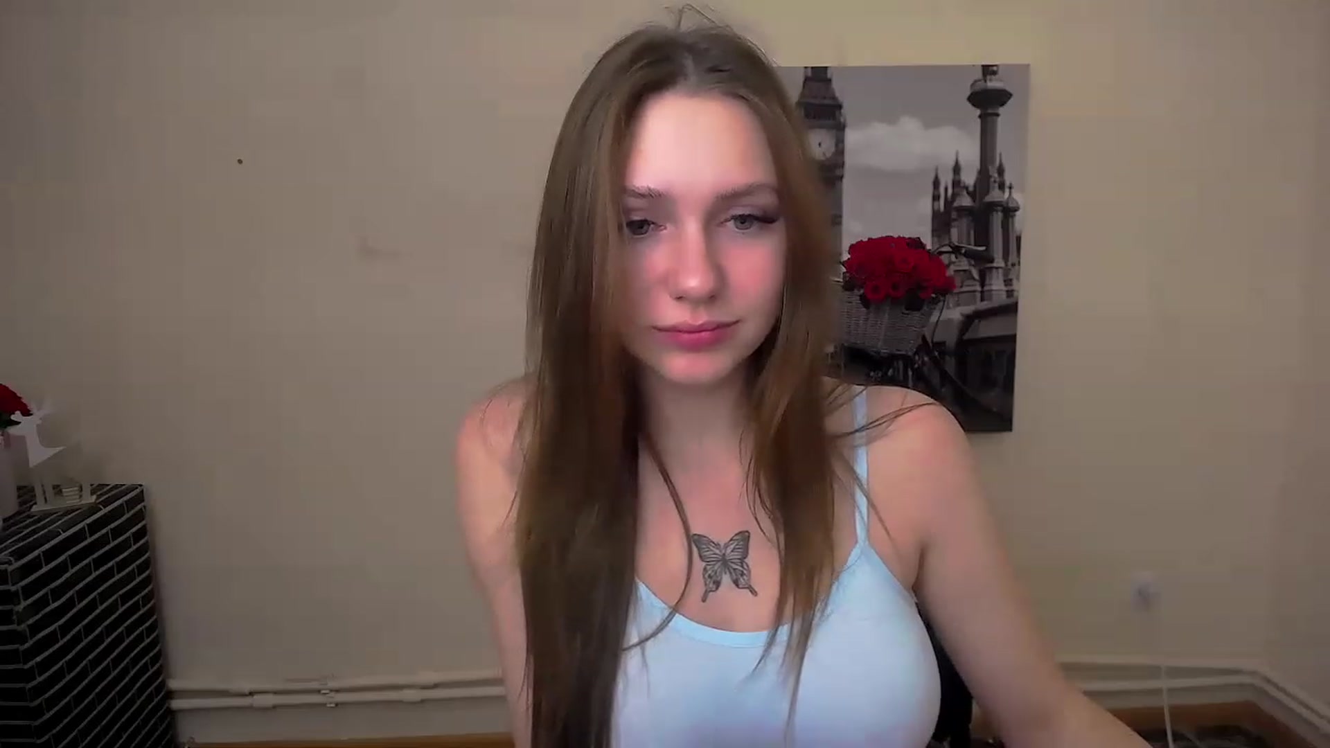 Gallery image thumbnail from EmilyFant_'s myfreecams stream on, 11/19/2022, 03:45 image 9 of 20