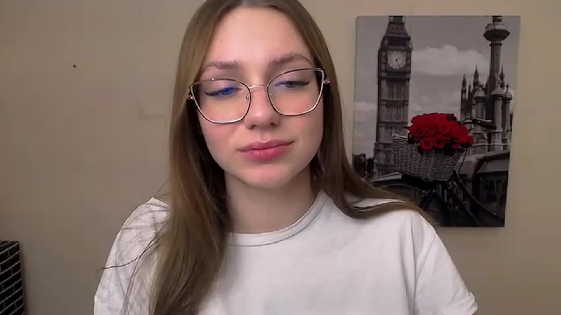 Gallery image thumbnail from EmilyFant_'s myfreecams stream on, 11/20/2022, 24:57 image 14 of 20