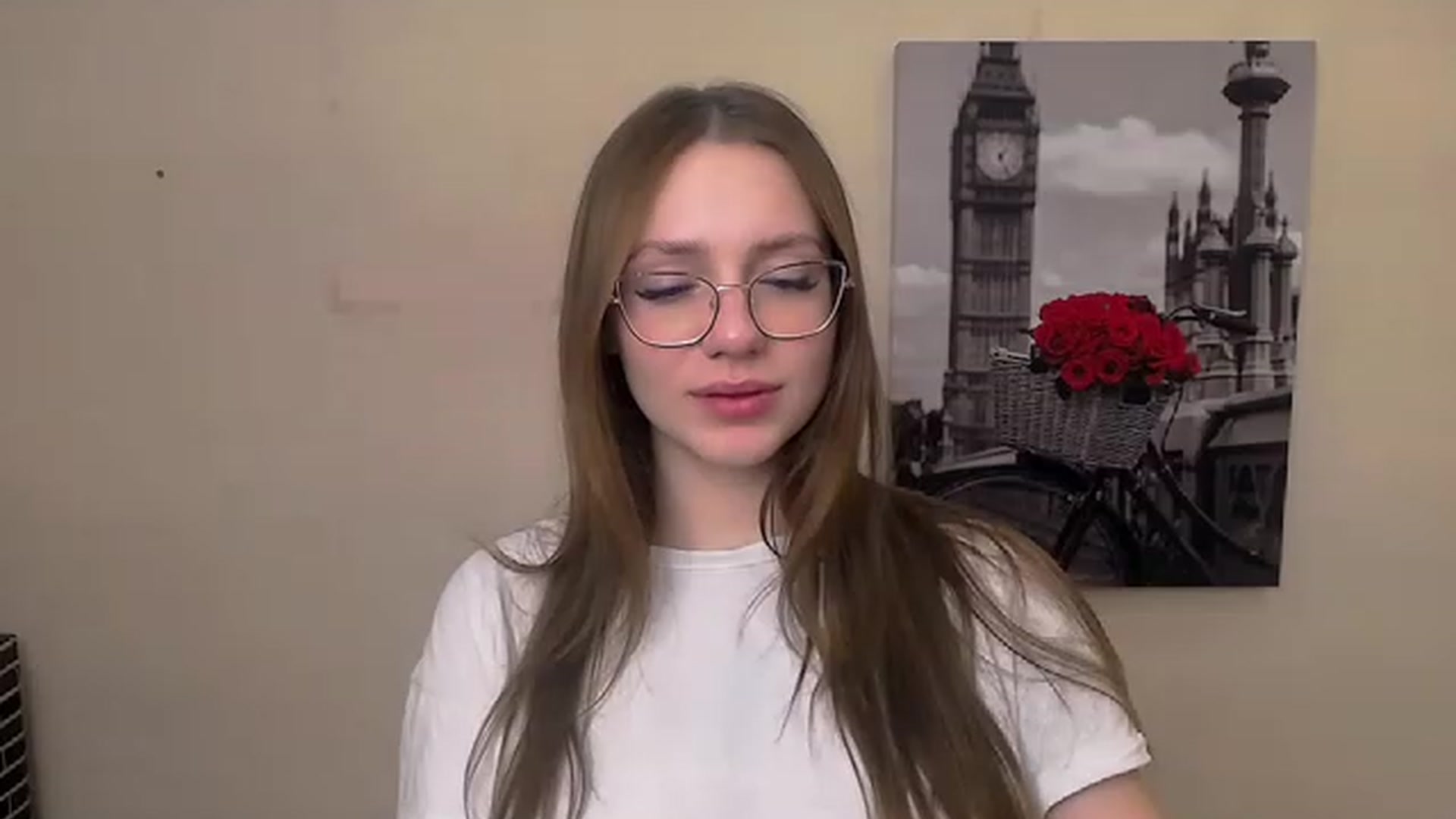 Gallery image thumbnail from EmilyFant_'s myfreecams stream on, 11/20/2022, 24:57 image 17 of 20