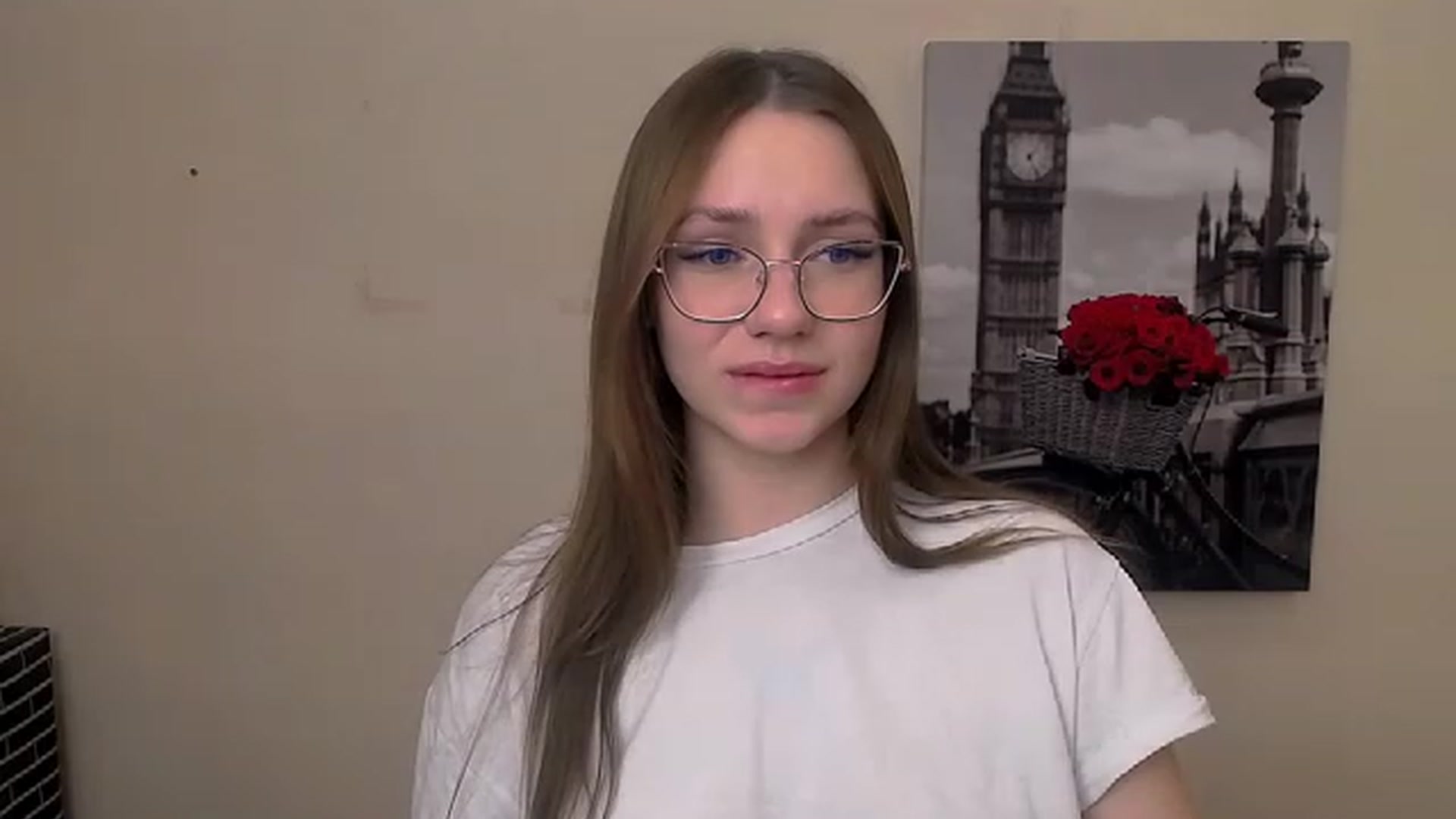 Gallery image thumbnail from EmilyFant_'s myfreecams stream on, 11/20/2022, 24:57 image 15 of 20