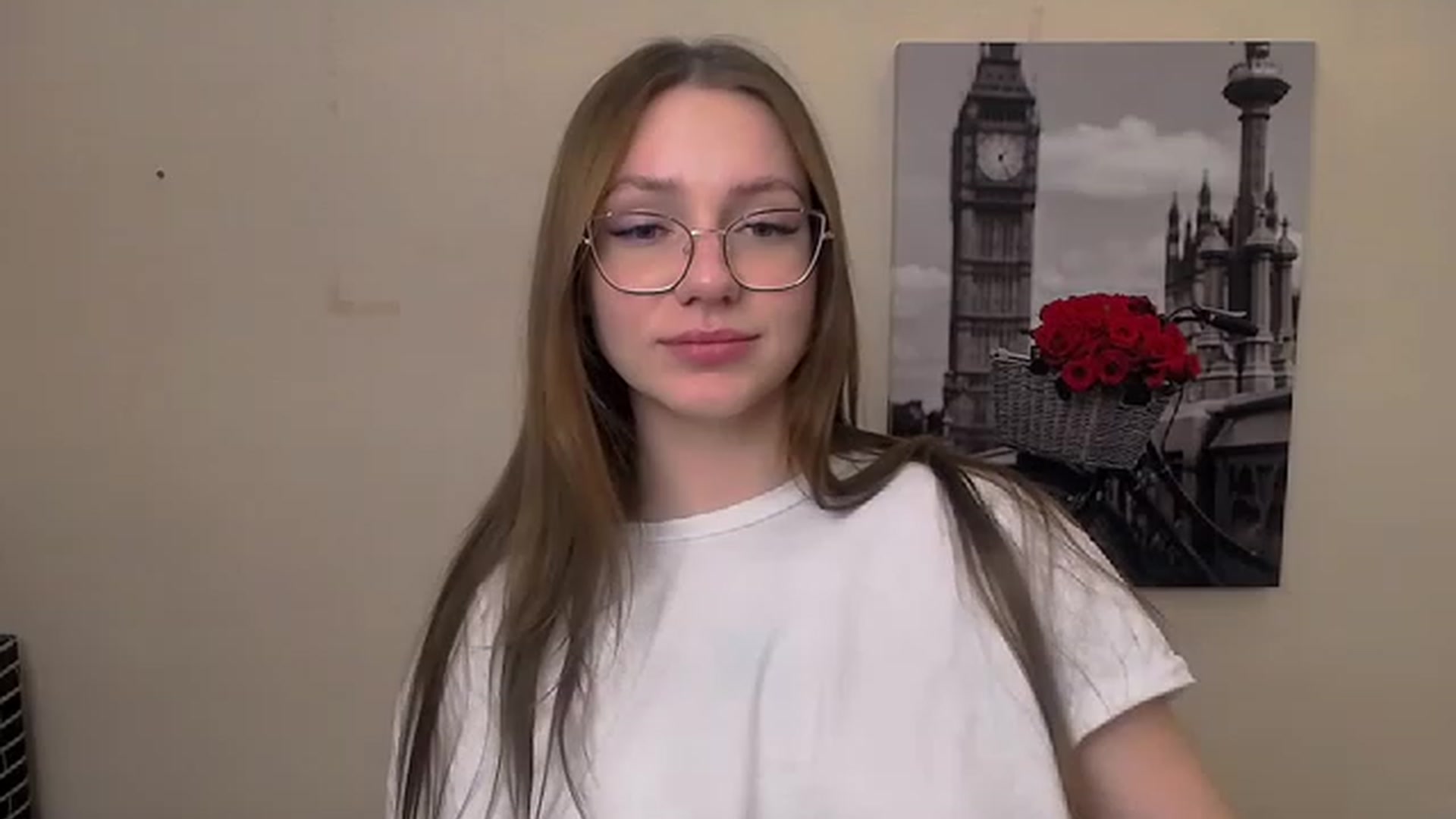 Gallery image thumbnail from EmilyFant_'s myfreecams stream on, 11/20/2022, 24:57 image 19 of 20