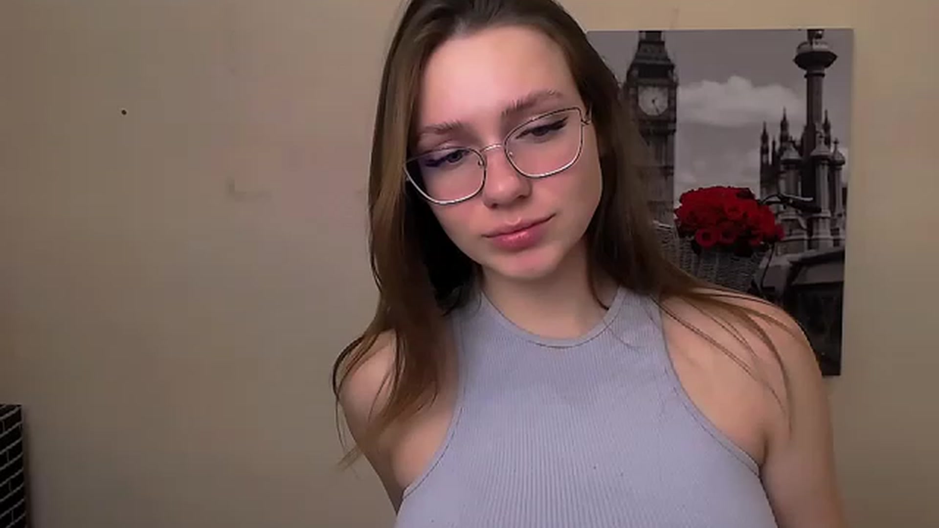 Gallery image thumbnail from EmilyFant_'s myfreecams stream on, 11/21/2022, 02:03 image 4 of 20
