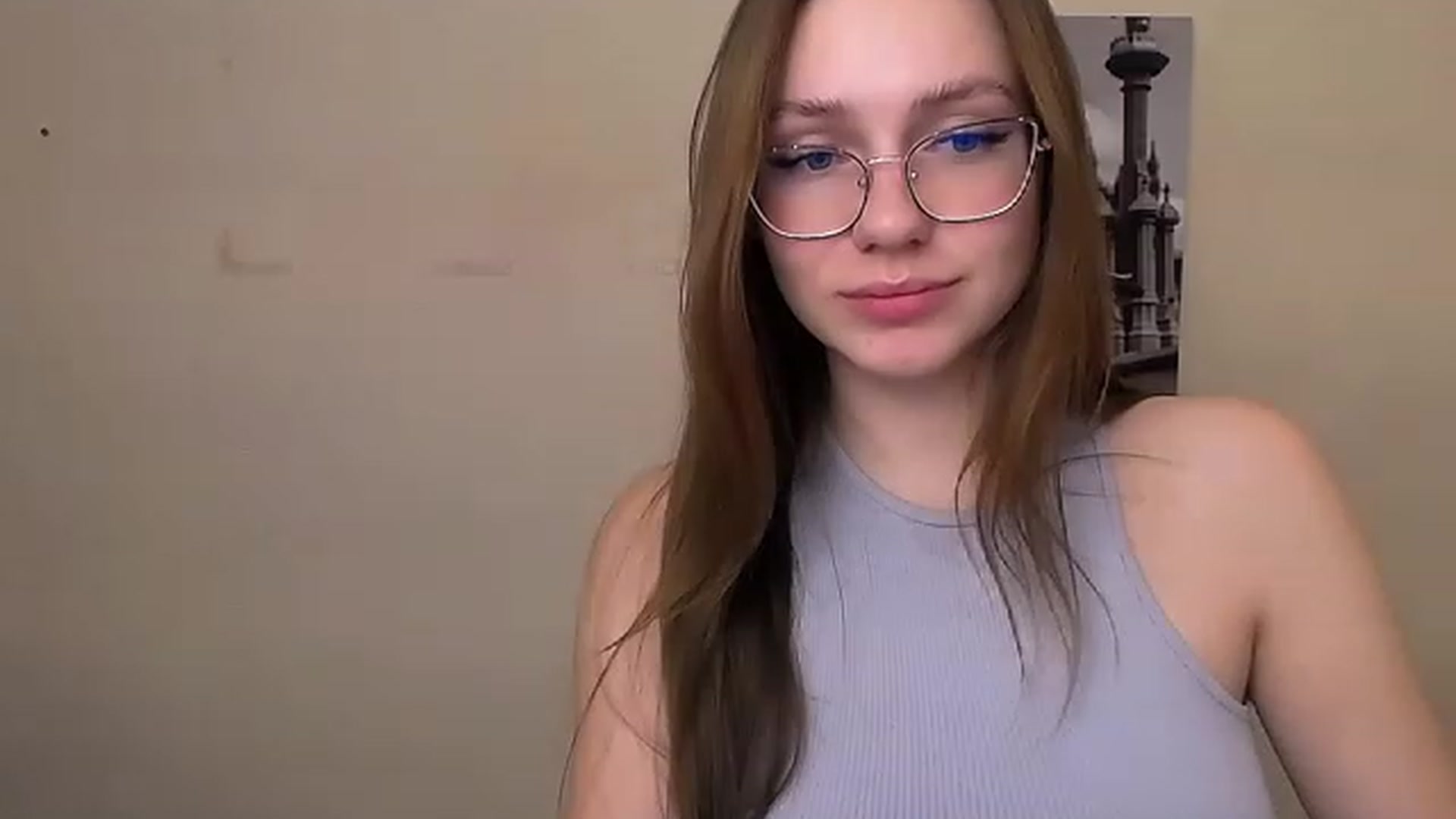 Gallery image thumbnail from EmilyFant_'s myfreecams stream on, 11/21/2022, 02:50 image 9 of 20