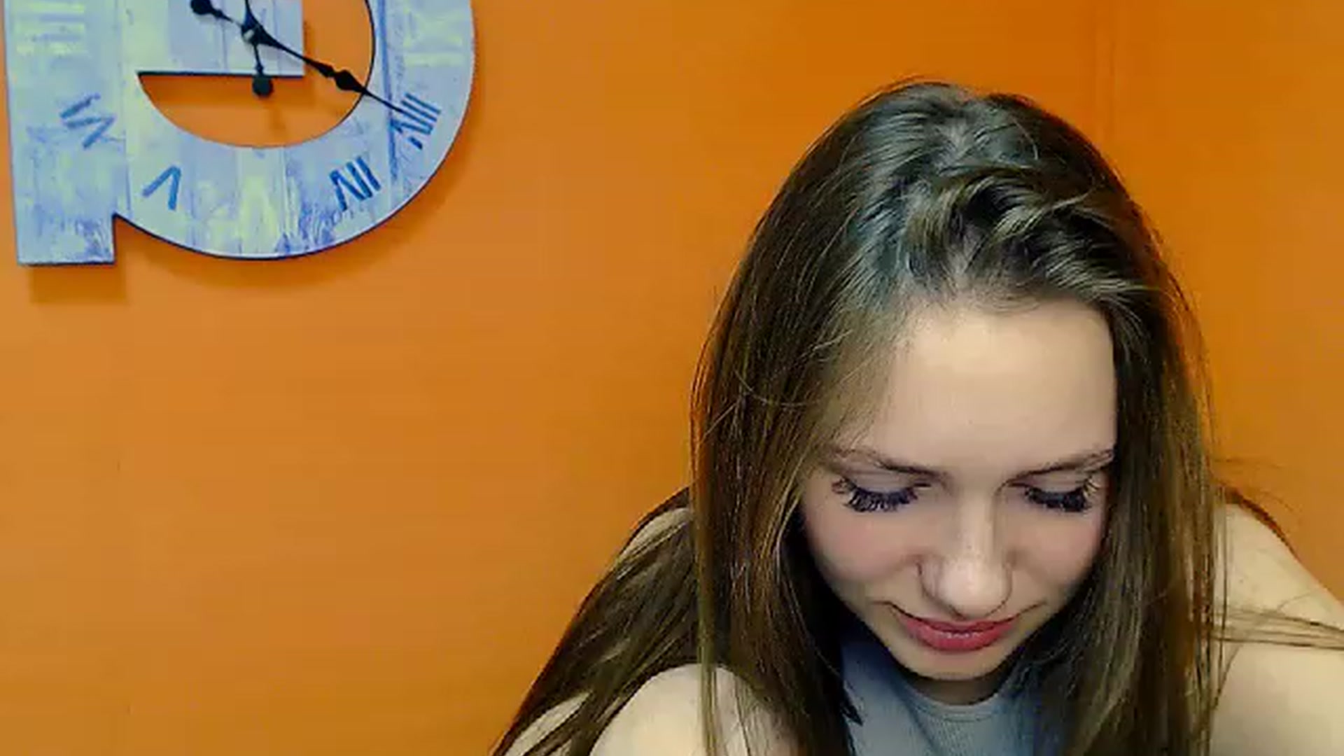 Gallery image thumbnail from EmilyFant_'s myfreecams stream on, 11/27/2022, 03:23 image 3 of 20
