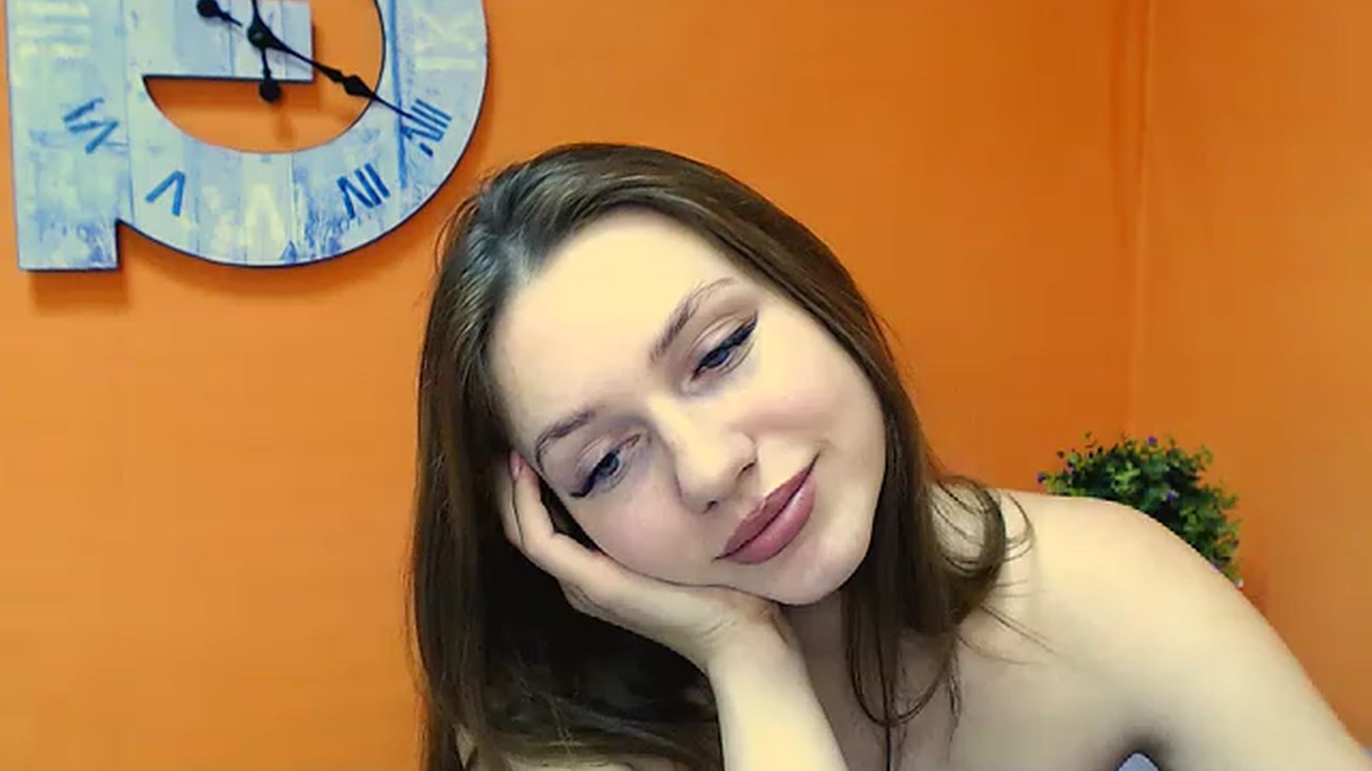 Gallery image thumbnail from EmilyFant_'s myfreecams stream on, 11/27/2022, 20:03 image 15 of 20