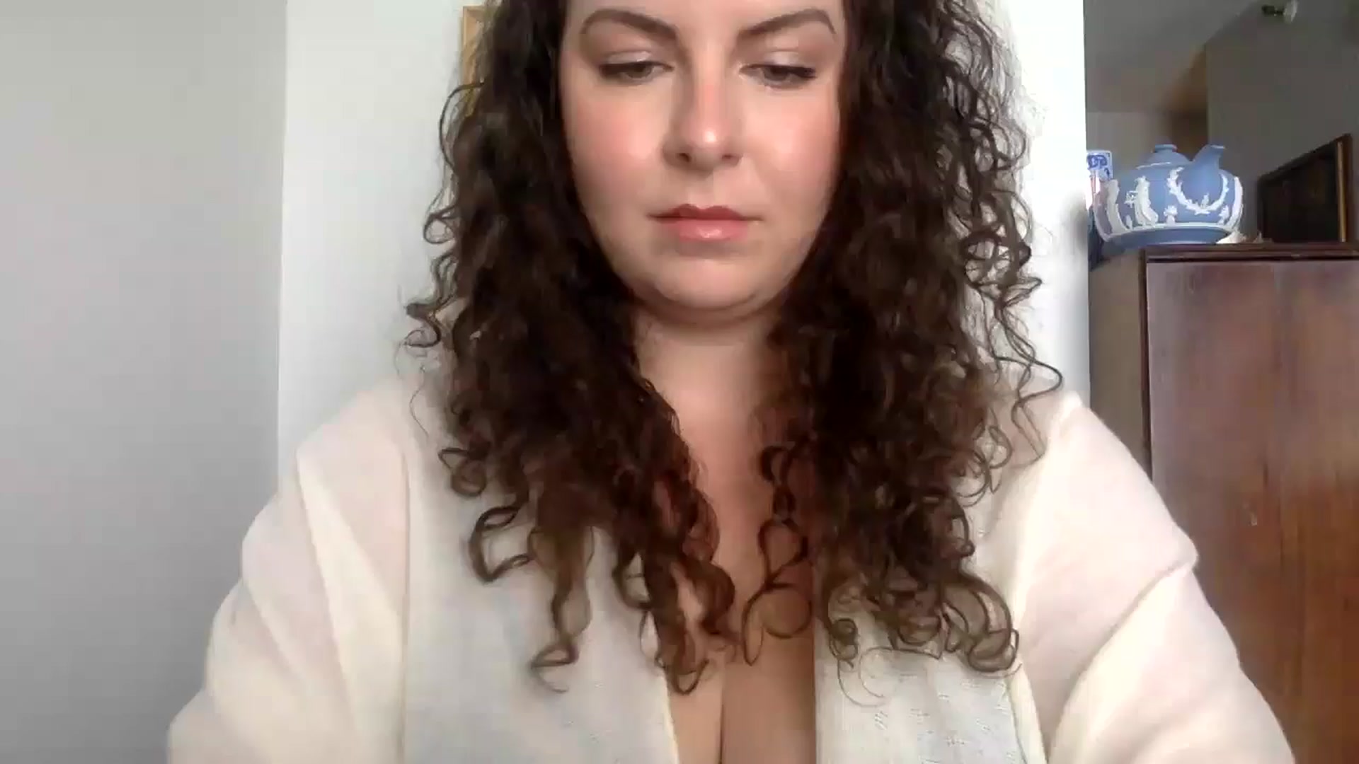 Gallery image thumbnail from EmilyHart's myfreecams stream on, 10/04/2024, 15:05 image 8 of 20